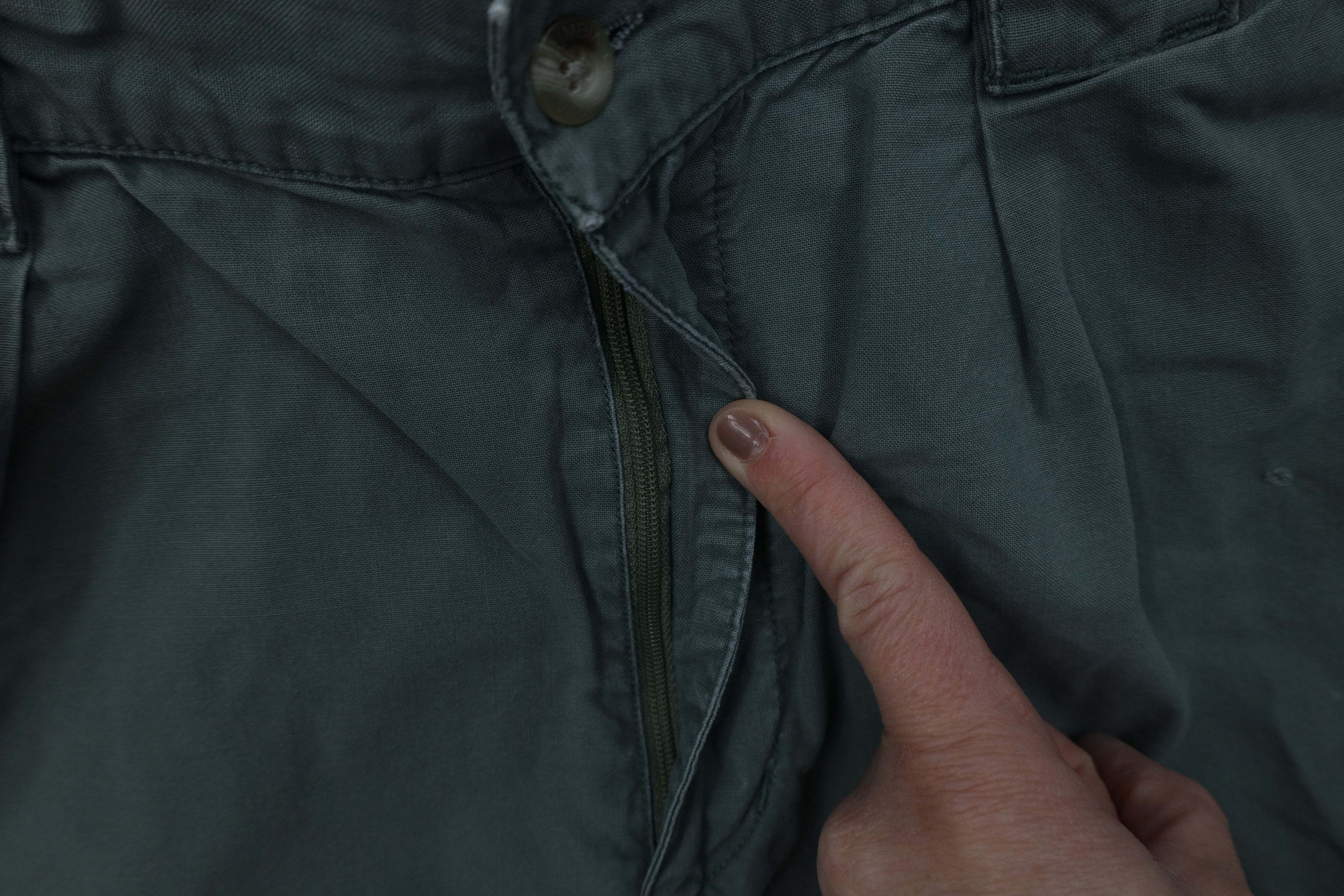 Columbia Vintage 90s Columbia Above Knee Cargo Shorts Green Cotton Size US 32 / EU 48 - 7 Thumbnail
