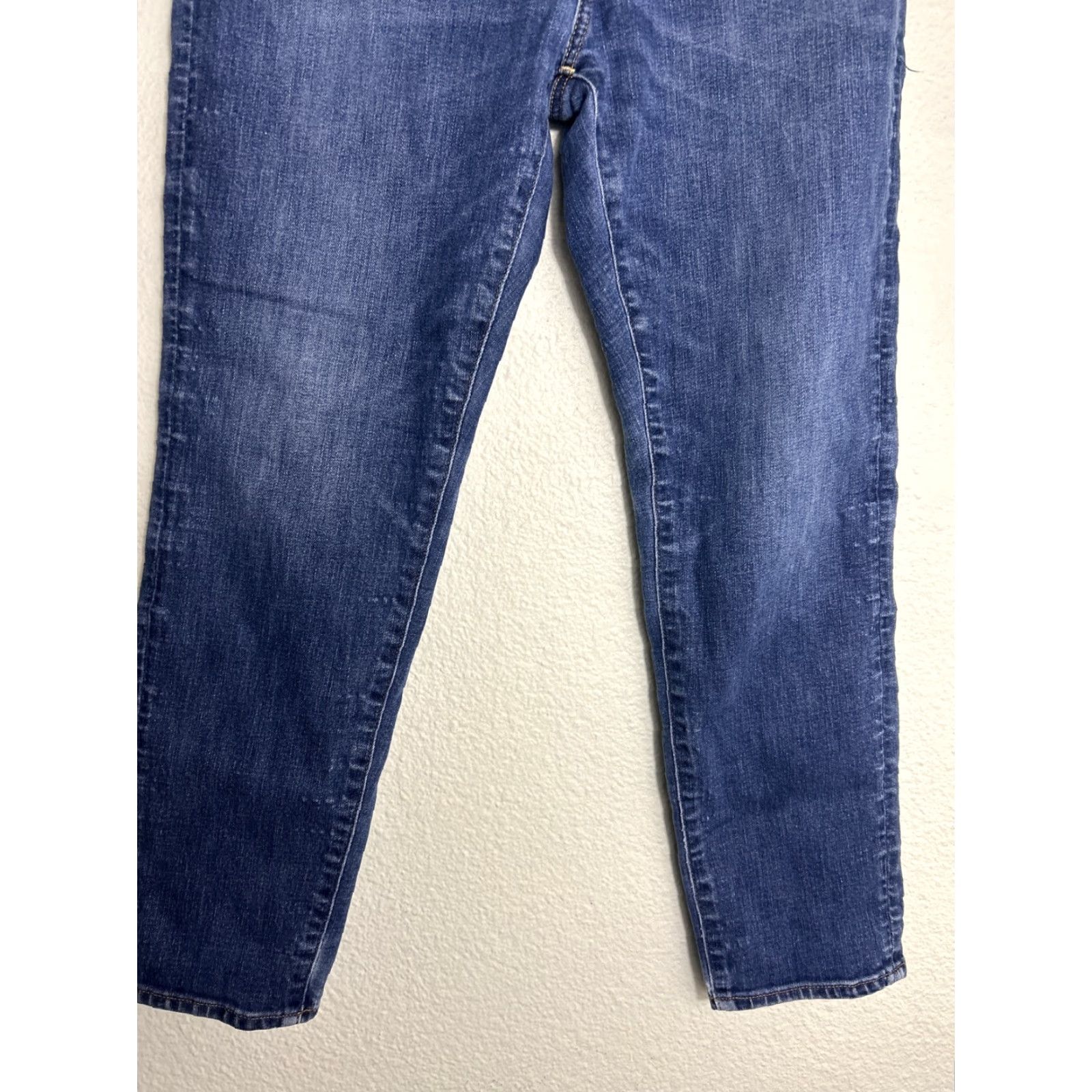 American Eagle Outfitters American Eagle Jeans Men's 30 x 27.5 Airflex + Athletic Fit Blue Straight Jeans Men Size US 30 / EU 46 - 2 Thumbnail