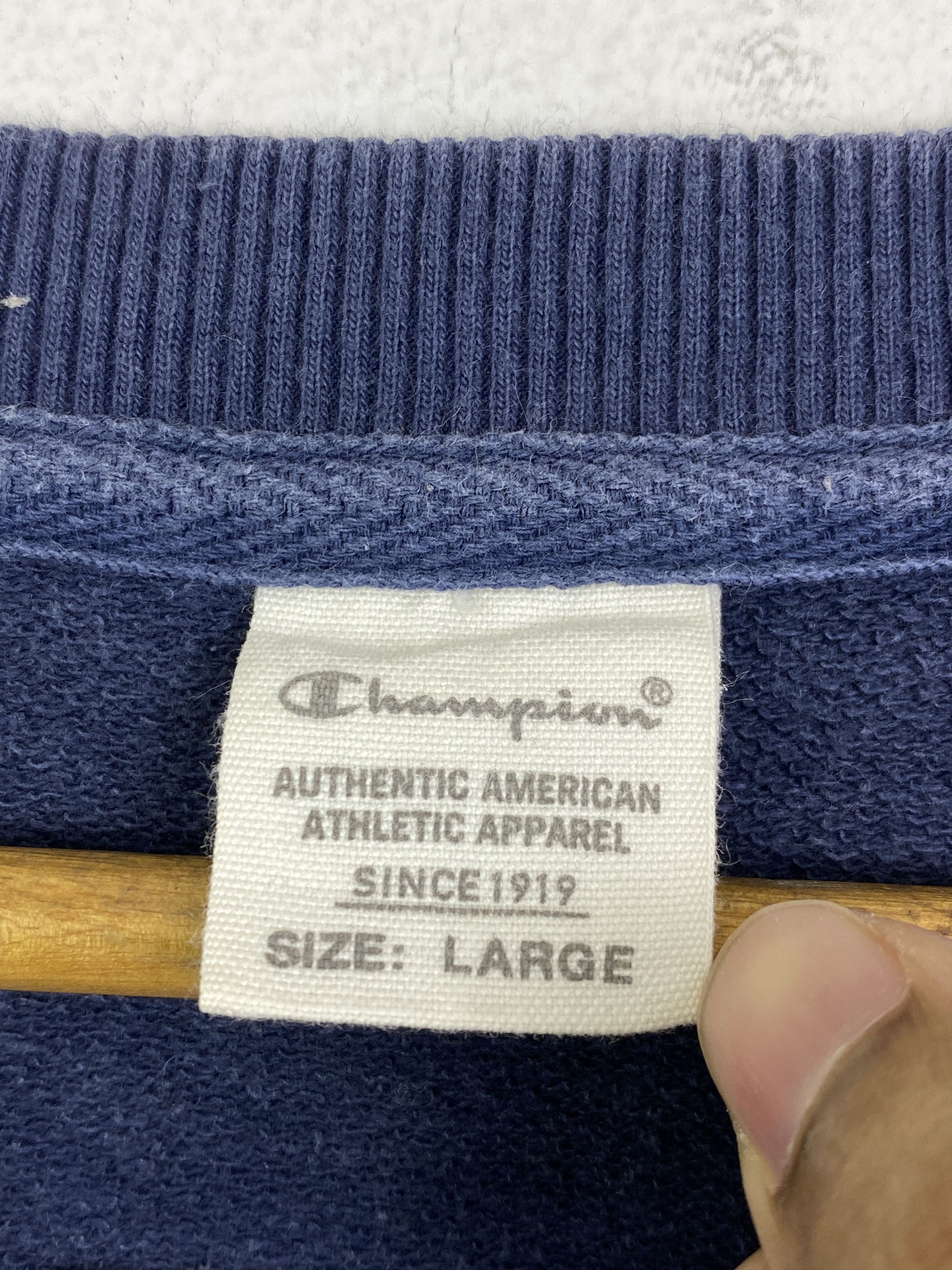 Champion Vintage Champion Wording Pullover Jumper Sweatshirt SH0321 Size US L / EU 52-54 / 3 - 5 Thumbnail