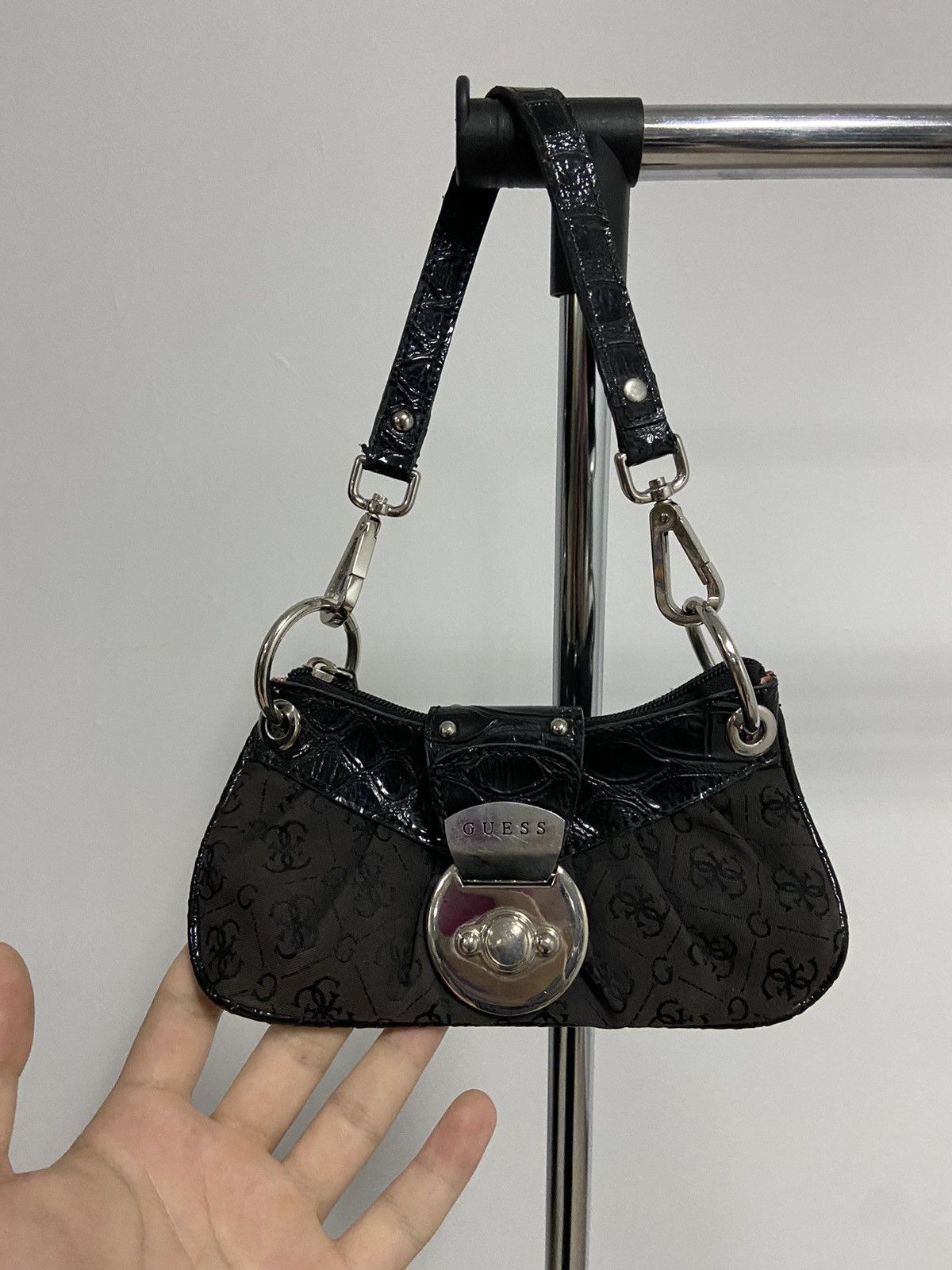 Guess × Vintage Guess Vintage small Bag monogram logo Size ONE SIZE - 2 Thumbnail