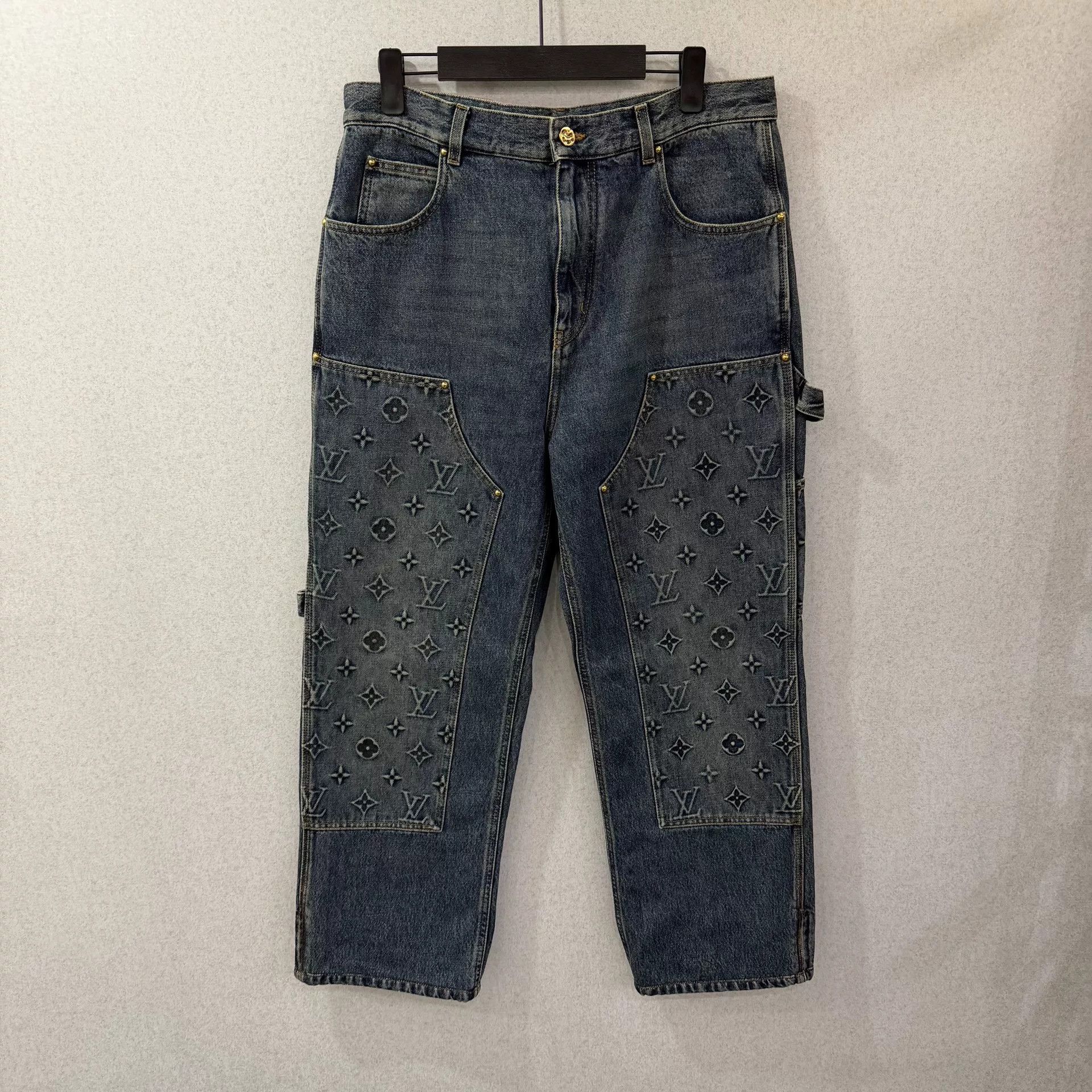 Louis Vuitton Louis Vuitton Blue Denim Jeans 32 Men Size US 32 / EU 48 - 1 Thumbnail