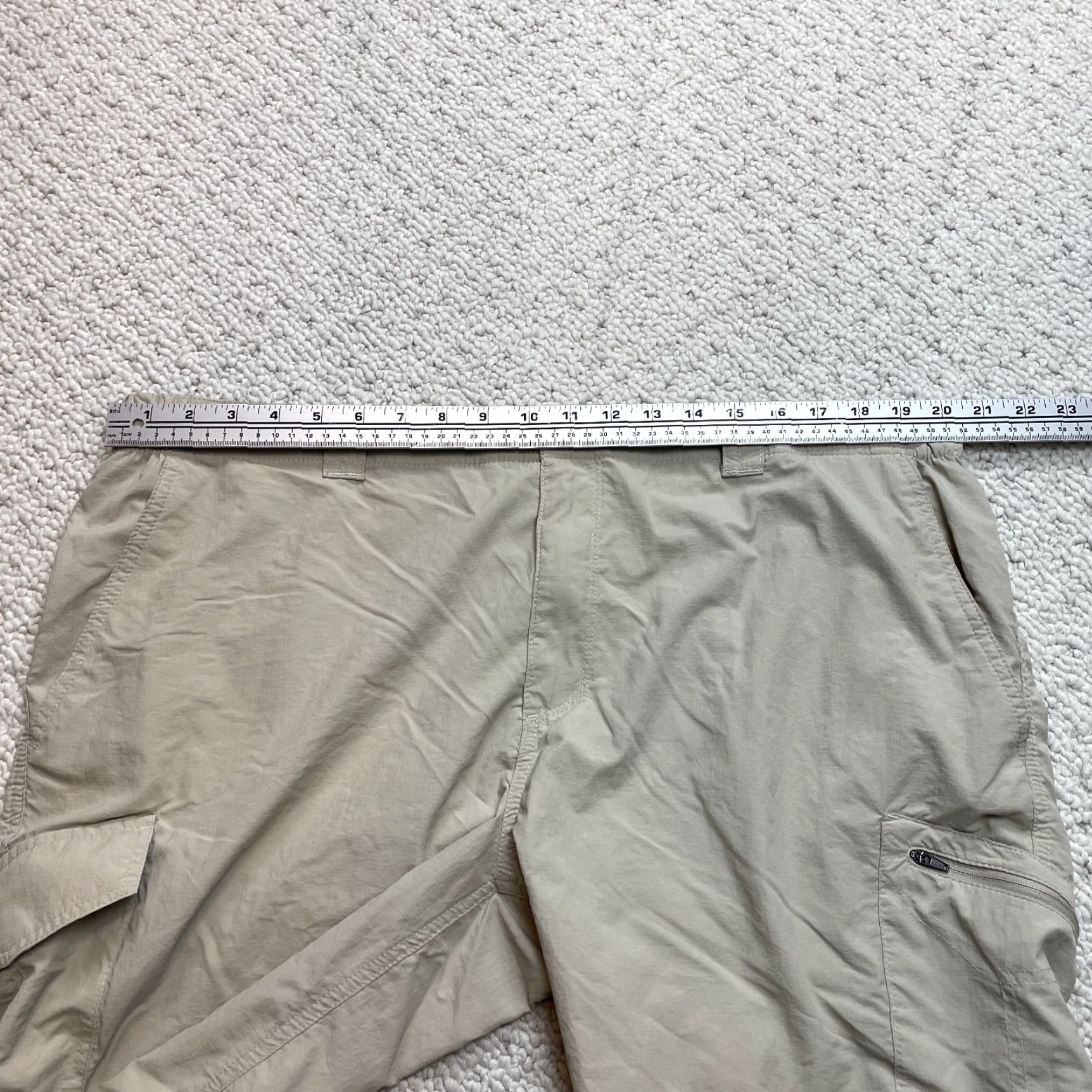 Vintage Columbia Cargo Shorts Mens 42 Solid Green 10" Inseam Cargo Pocket Outdoor Athletic Casual Pants Size US 42 / EU 58 - 5 Thumbnail