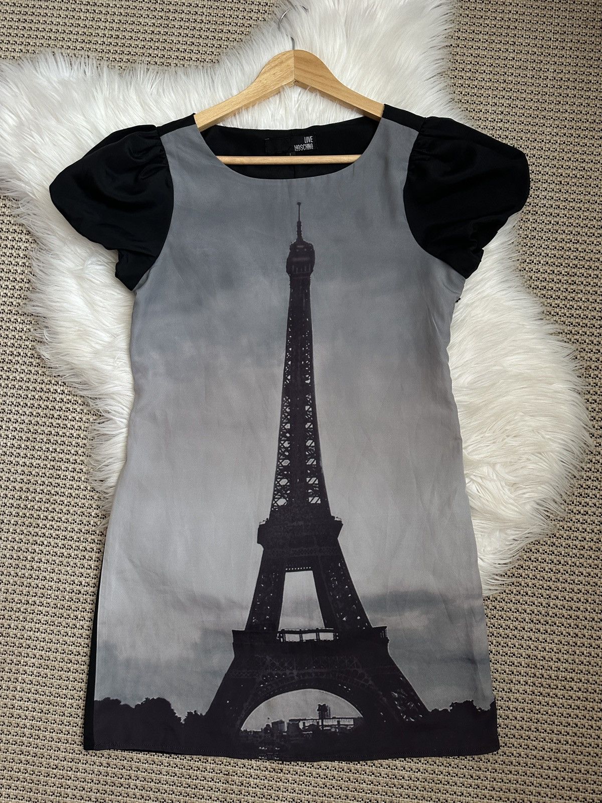 Robe vintage Moschino imprimé tour Eiffel en noir
