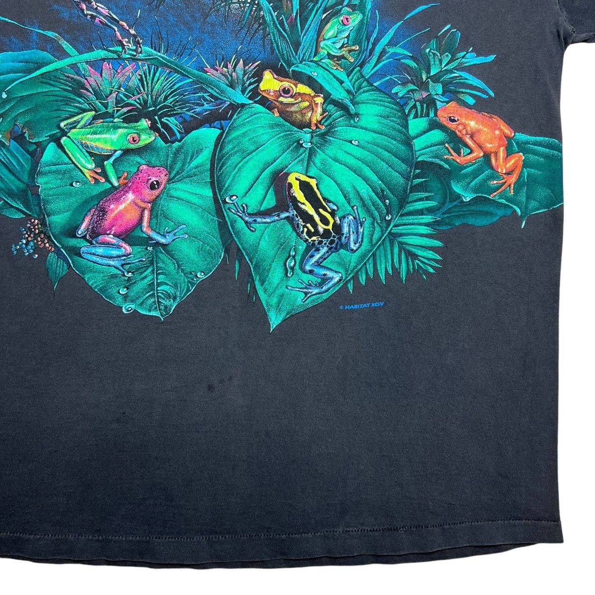Vintage Vintage 1990s Frog Amphibian Nature Wrap Around Graphic Tee Size US XXL / EU 58 / 5 - 7 Thumbnail