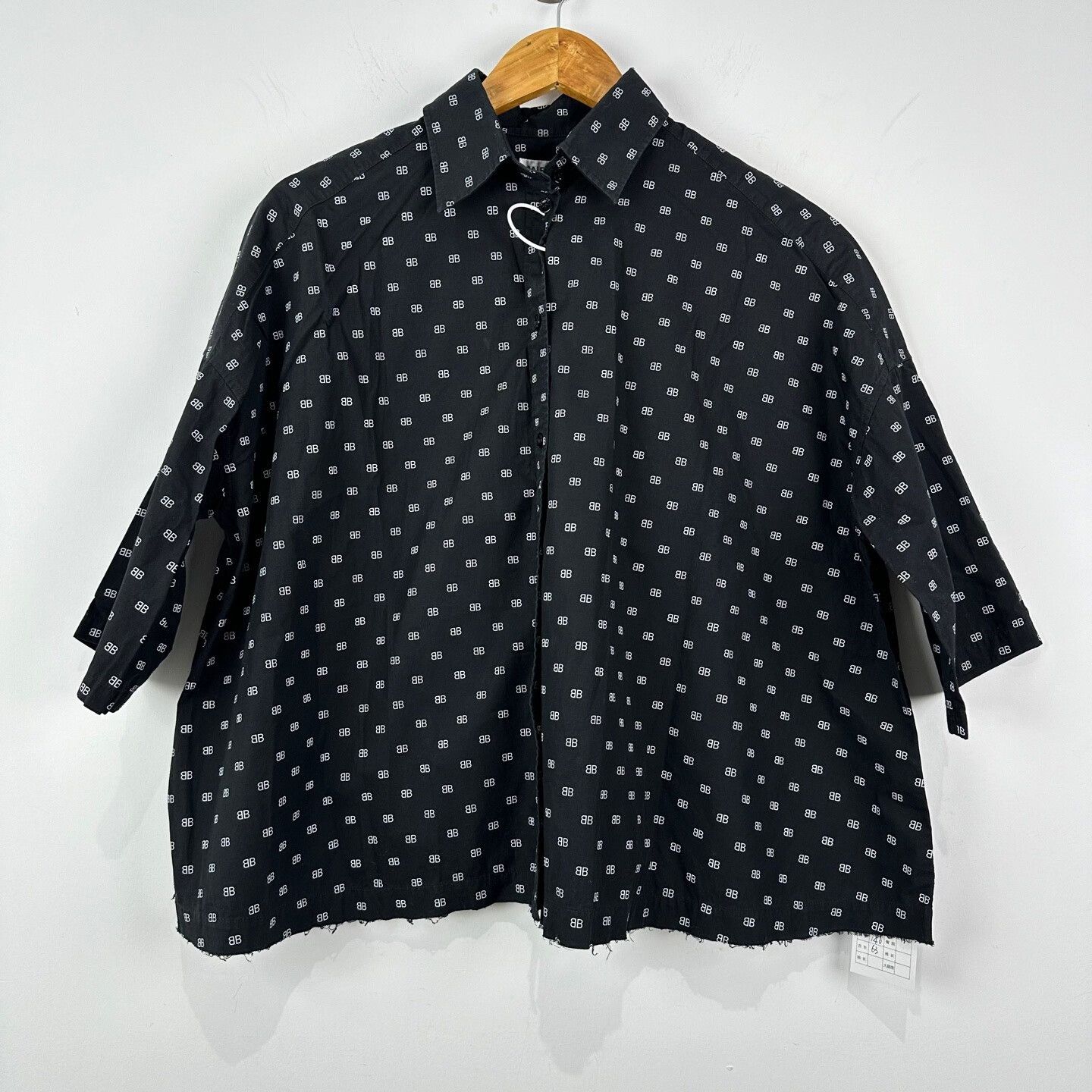 Balenciaga Balenciaga BB Logo Short Sleeve Shirt Size US S / EU 44-46 / 1 - 1 Thumbnail