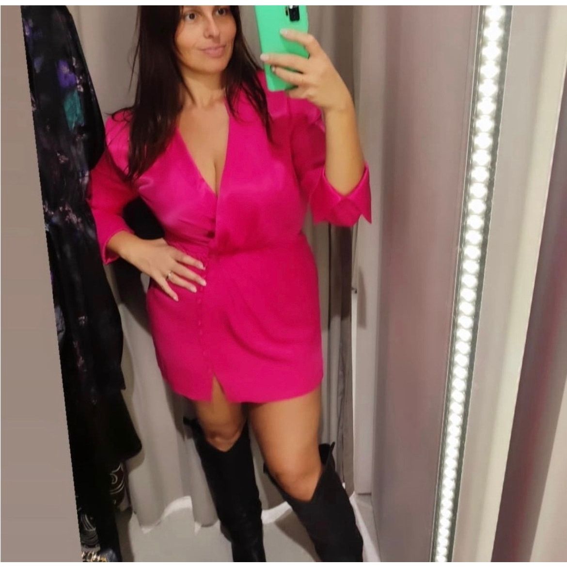 Zara ZARA BLOGGER FAVORITE BUTTONED WRAP DRESS FUCHSIA Size XS / US 0-2 / IT 36-38 - 6 Thumbnail