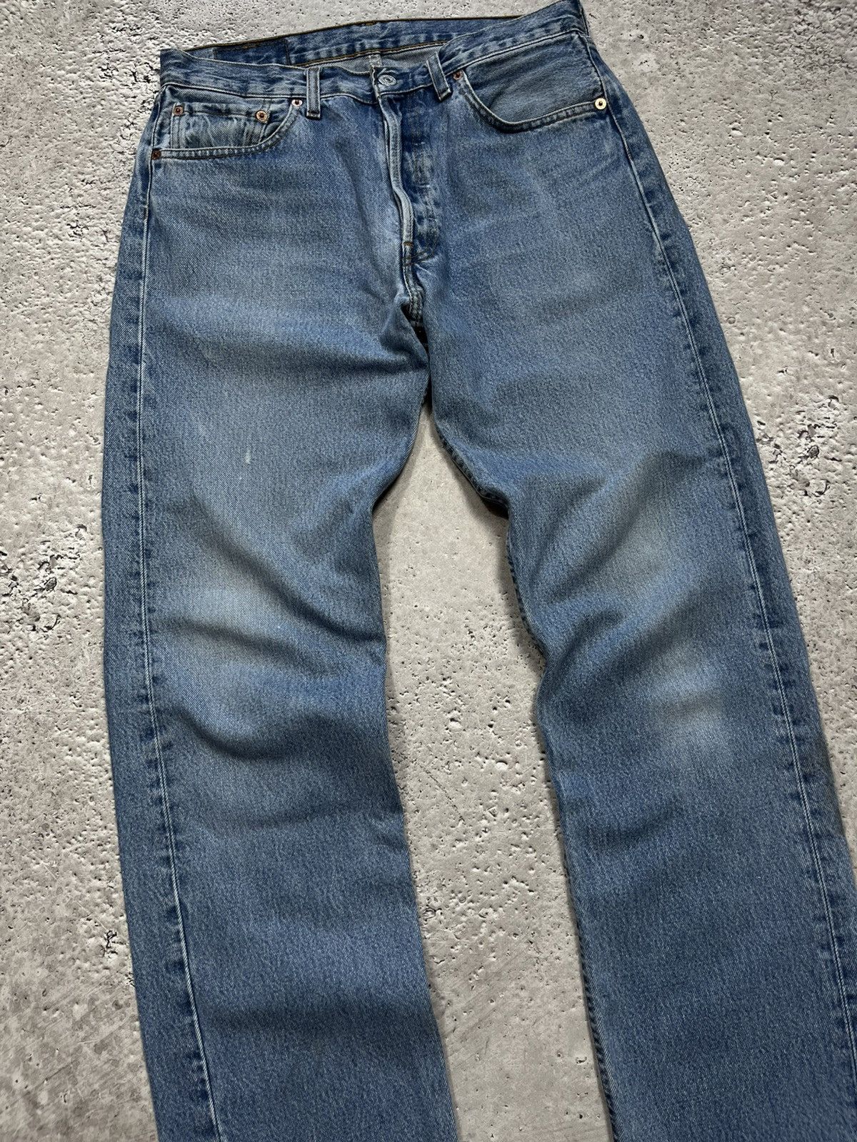 Levi's Levi’s 501 Light Blue Jeans 32x34 Made in Spain Paint Marks Size US 32 / EU 48 - 8 Thumbnail