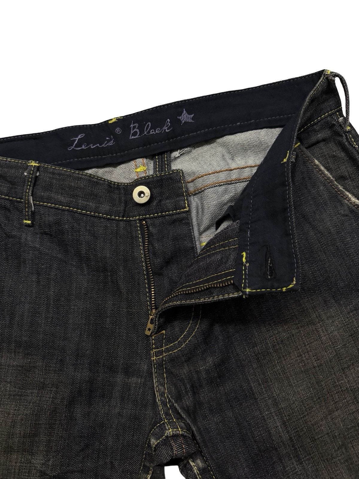 Levi's Vintage 00s Levi’s Black 521-00 Japanese Denim Jeans | W32 Size US 32 / EU 48 - 8 Thumbnail