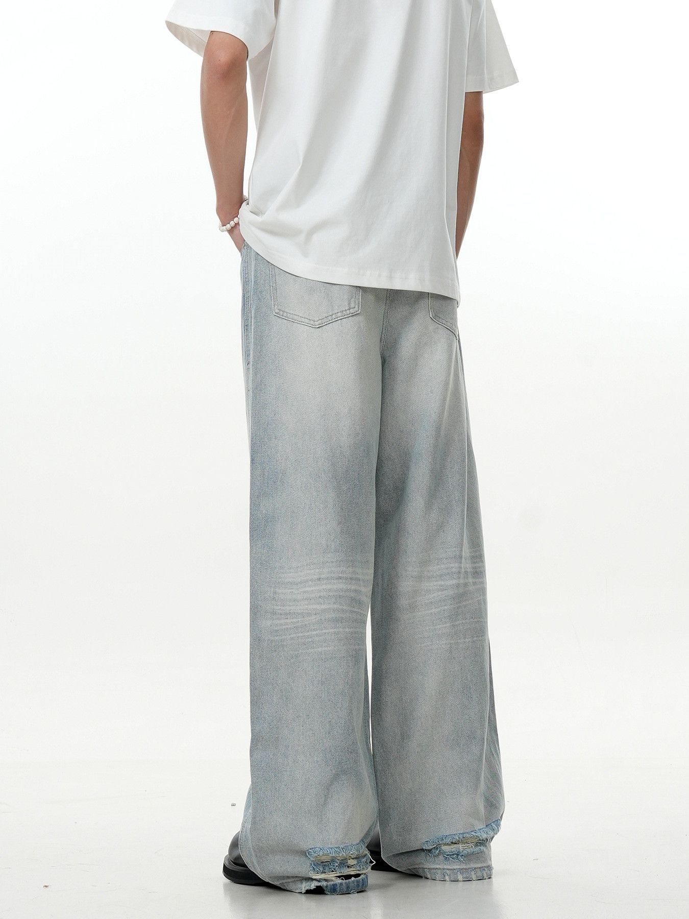 Vintage Men's American Light Blue Wide-Leg Casual Straight-Fit Jeans Size US 32 / EU 48 - 4 Thumbnail