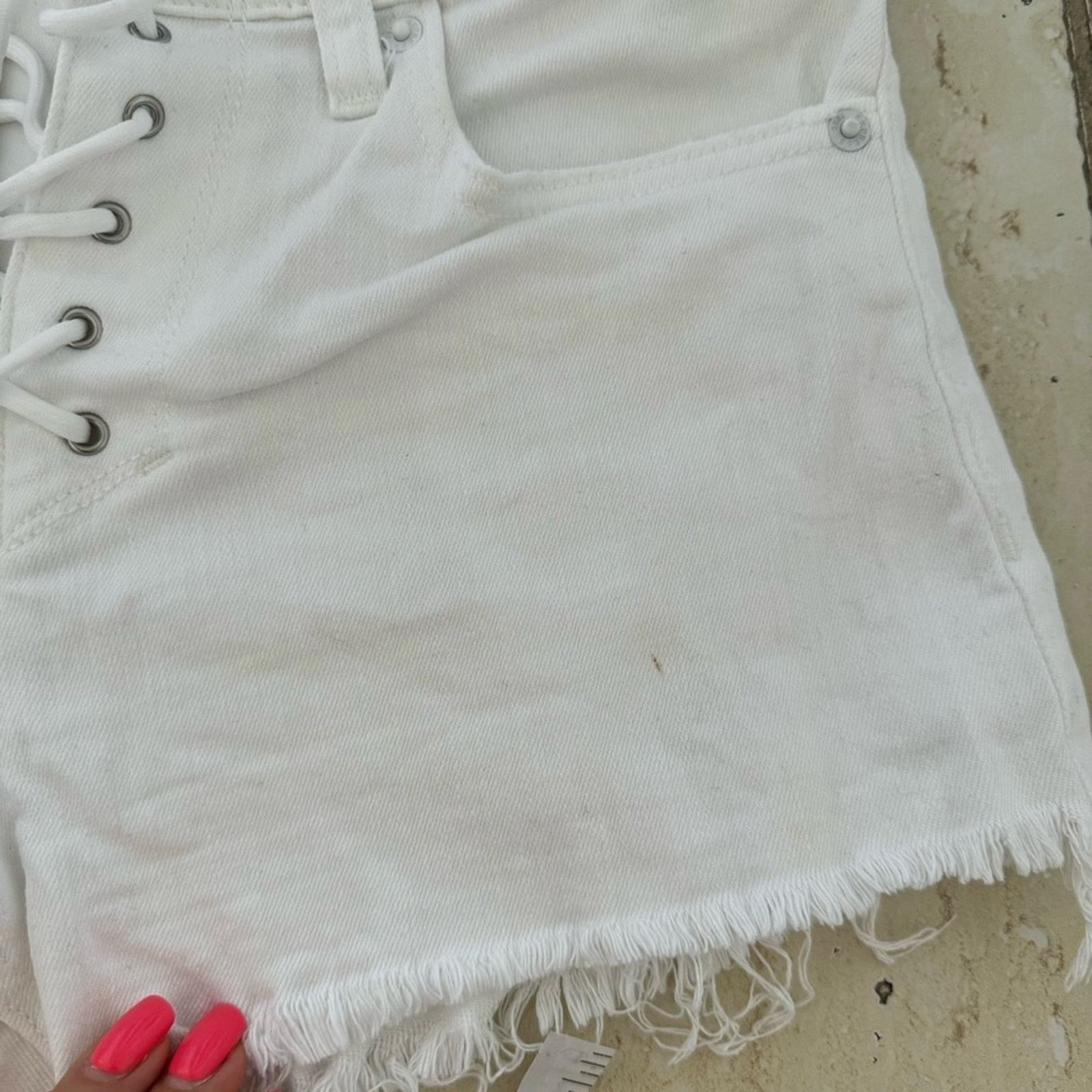 Express Express Jean Shorts, White, Size 00, Vintage Style Size 24" / US 00 / IT 34 - 7 Thumbnail