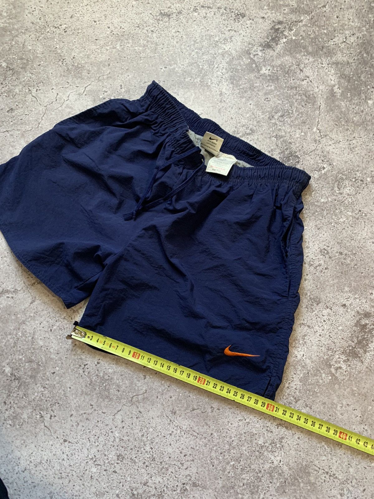 Nike × Vintage 00s Vintage Nike Big Logo Drill Shorts Rare Size US 26 / EU 42 - 9 Thumbnail