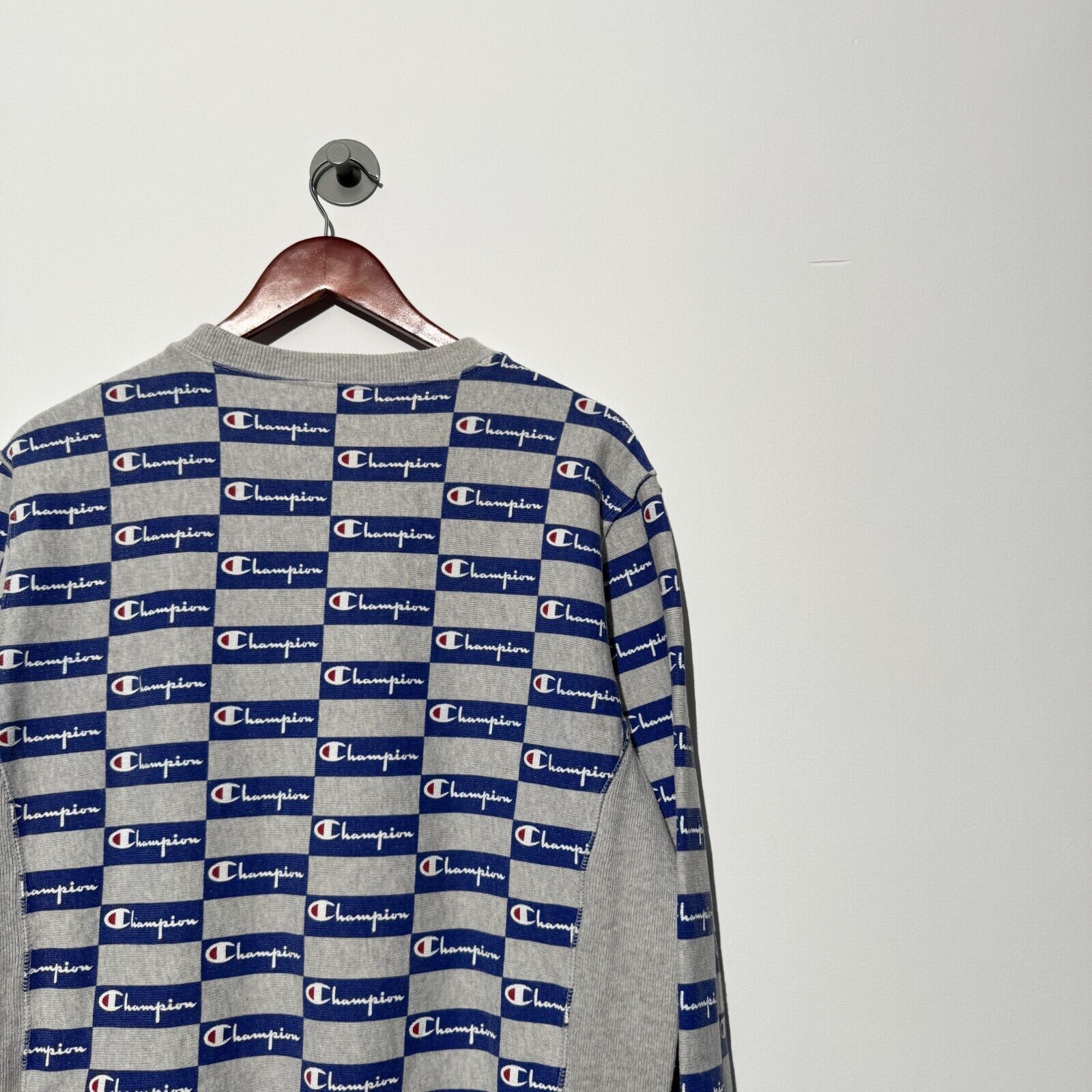 Champion × Vintage Vintage Champion Unisex Gray Cotton Crewneck Size M 90s Size US M / EU 48-50 / 2 - 12 Thumbnail