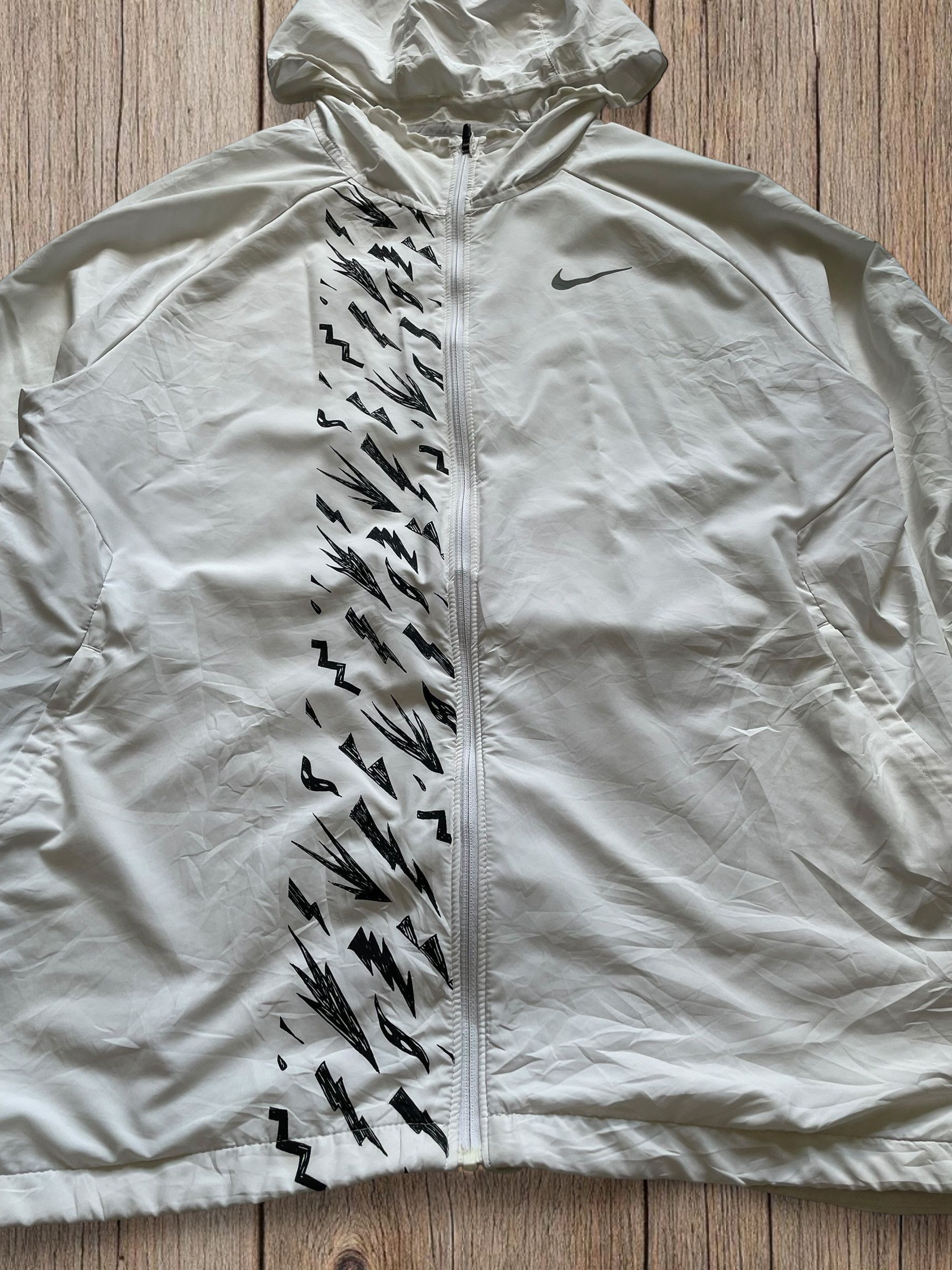 Nike NIKE BOLT WINDBREAKER JACKET - WHITE Size US S / EU 44-46 / 1 - 5 Thumbnail
