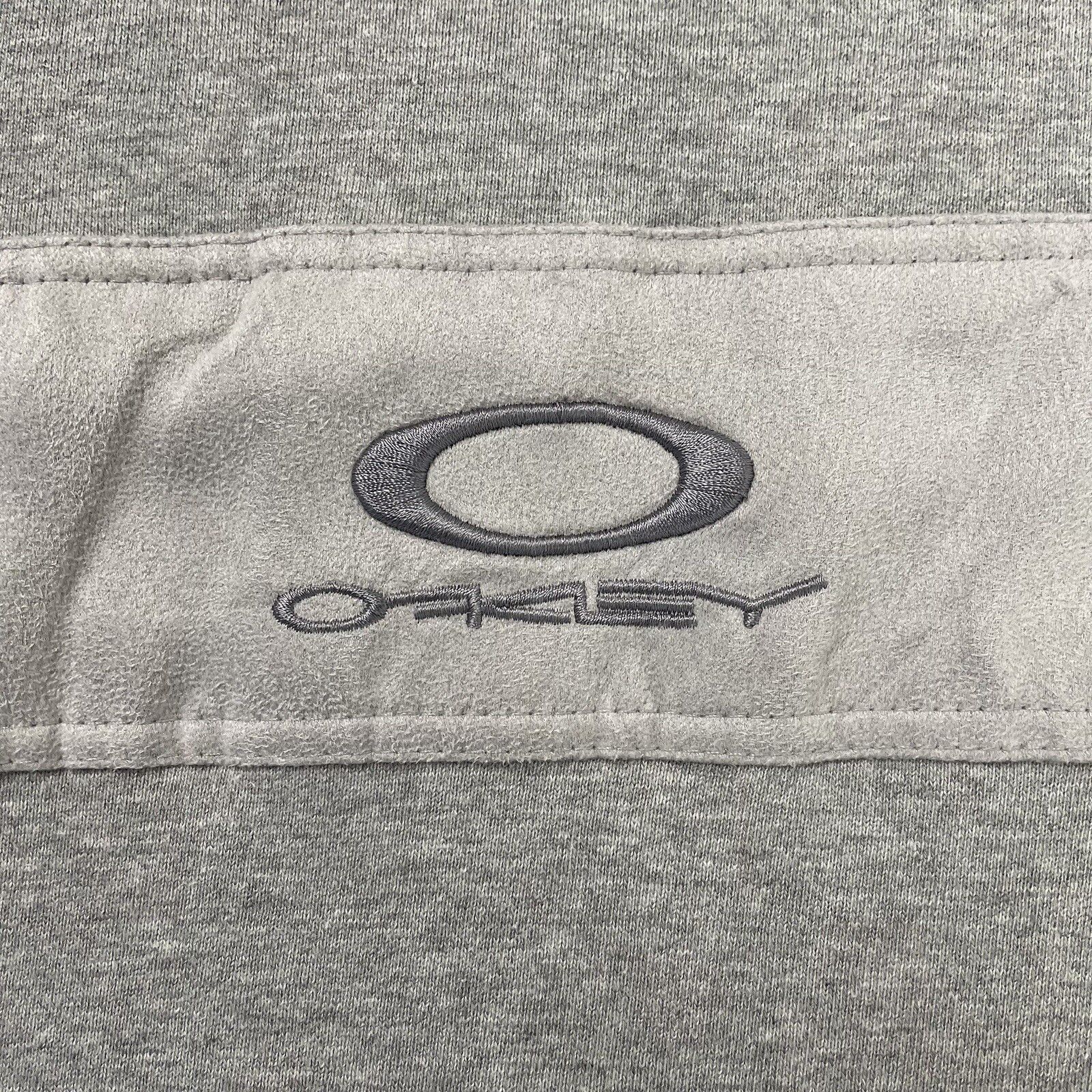 Oakley Vintage Oakley Software Sweatshirt Spell Out Logo Sweater XL Size US XL / EU 56 / 4 - 3 Thumbnail