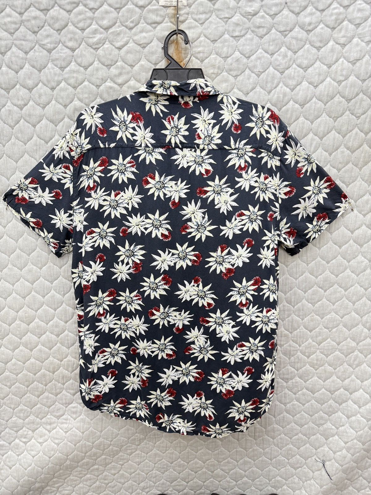 Quiksilver 🔥🔥🔥ARCHIVE QUIKSILVER HAWAII SHIRTS Size US M / EU 48-50 / 2 - 7 Thumbnail