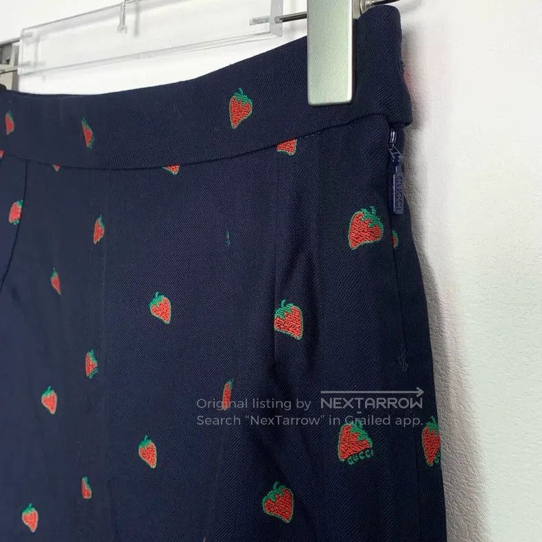 Gucci Gucci Double G strawberry embroidered straight skirt Size 25" / US 0 / IT 36 - 3 Thumbnail