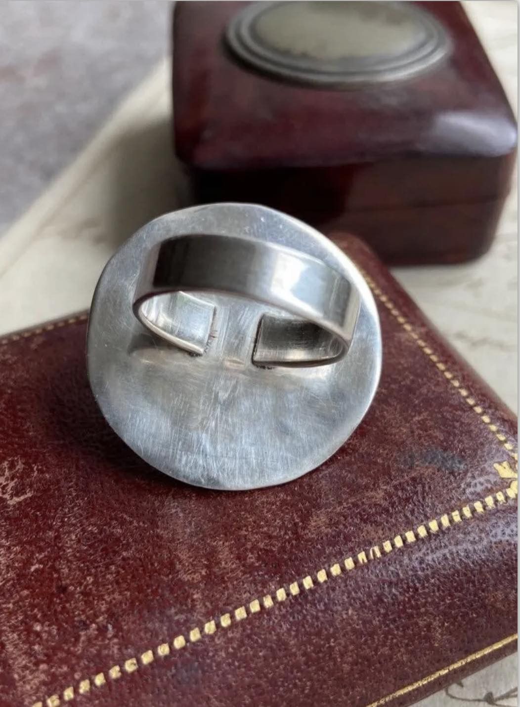 Sterling Silver Vintage Jewelry Ring Sterling Silver Mother of Pearl Size 8 Size ONE SIZE - 5 Thumbnail