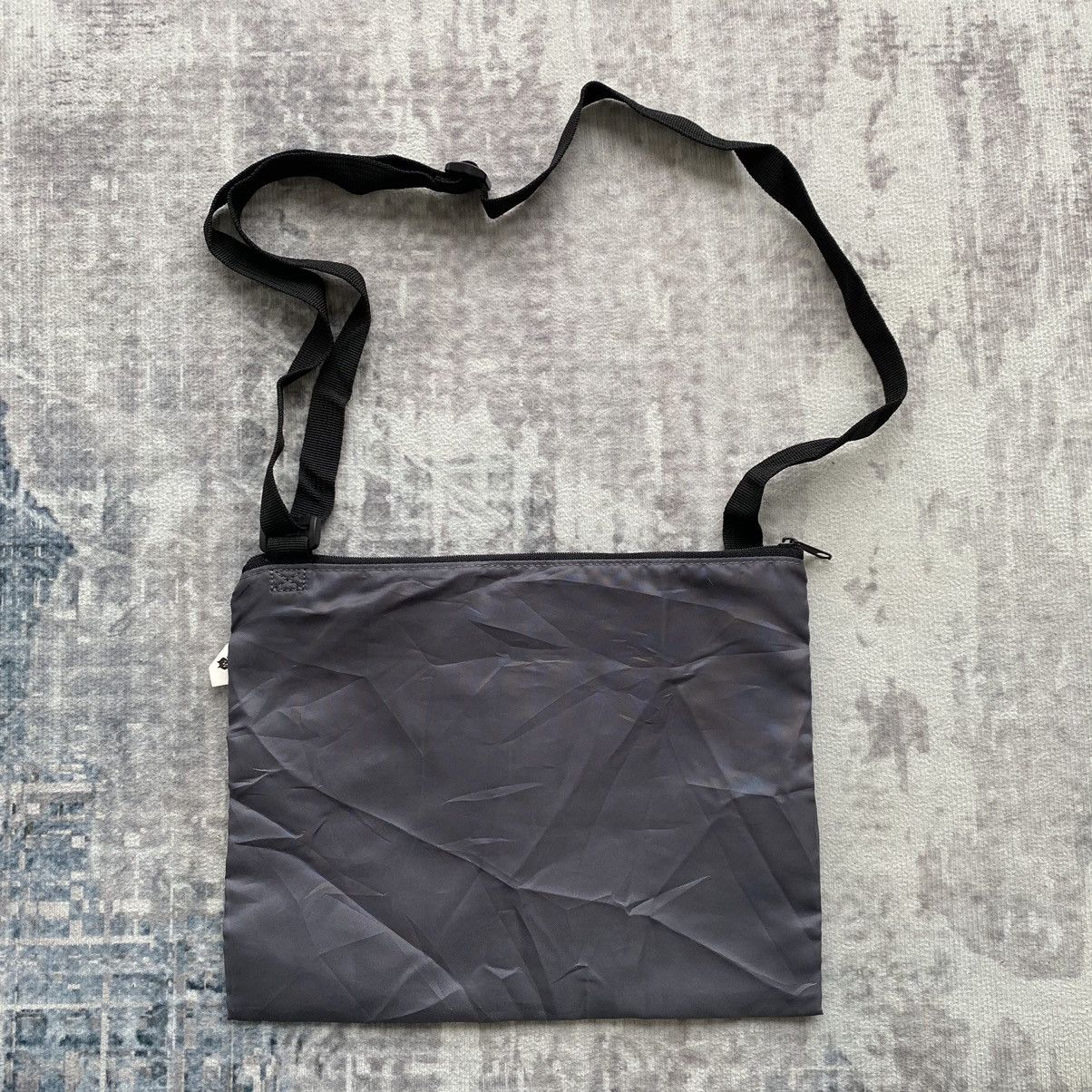 Ne-Net Ne-Net by Issey Miyake Sling Bag Size ONE SIZE - 4 Thumbnail