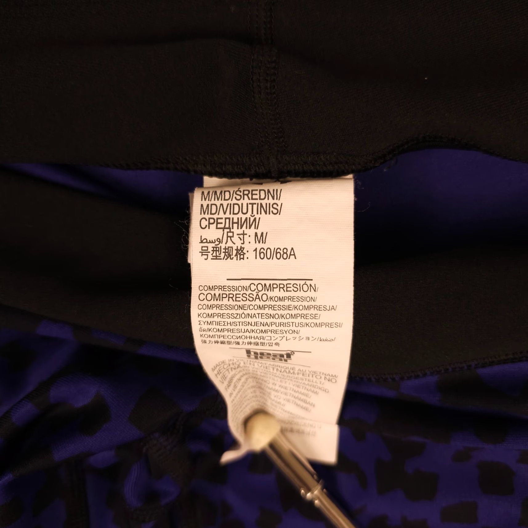Under Armour Under Armour Leggings Womens Medium Blue Black HeatGear Compression Capri Active Size 32" / US 10 / IT 46 - 3 Thumbnail