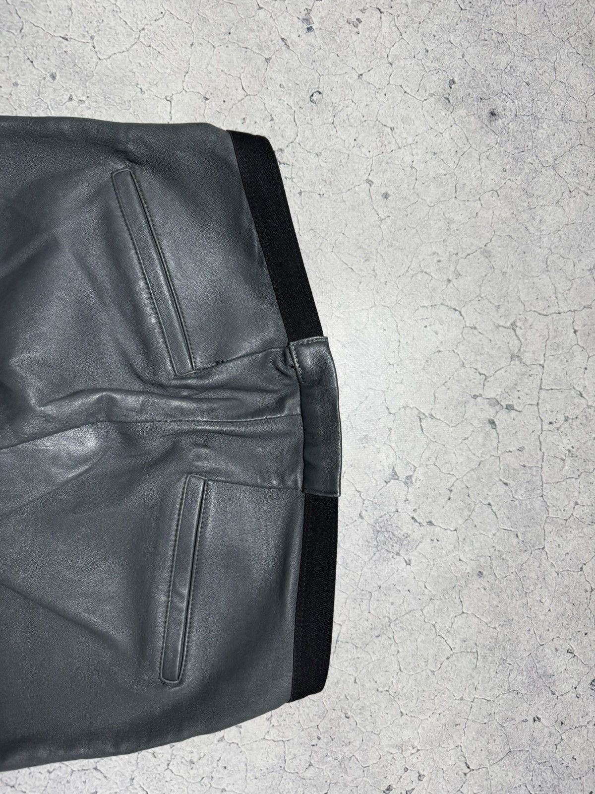Helmut Lang Helmut Lang Leather Luxury Pants Skinny Archive Size 28" / US 6 / IT 42 - 8 Thumbnail