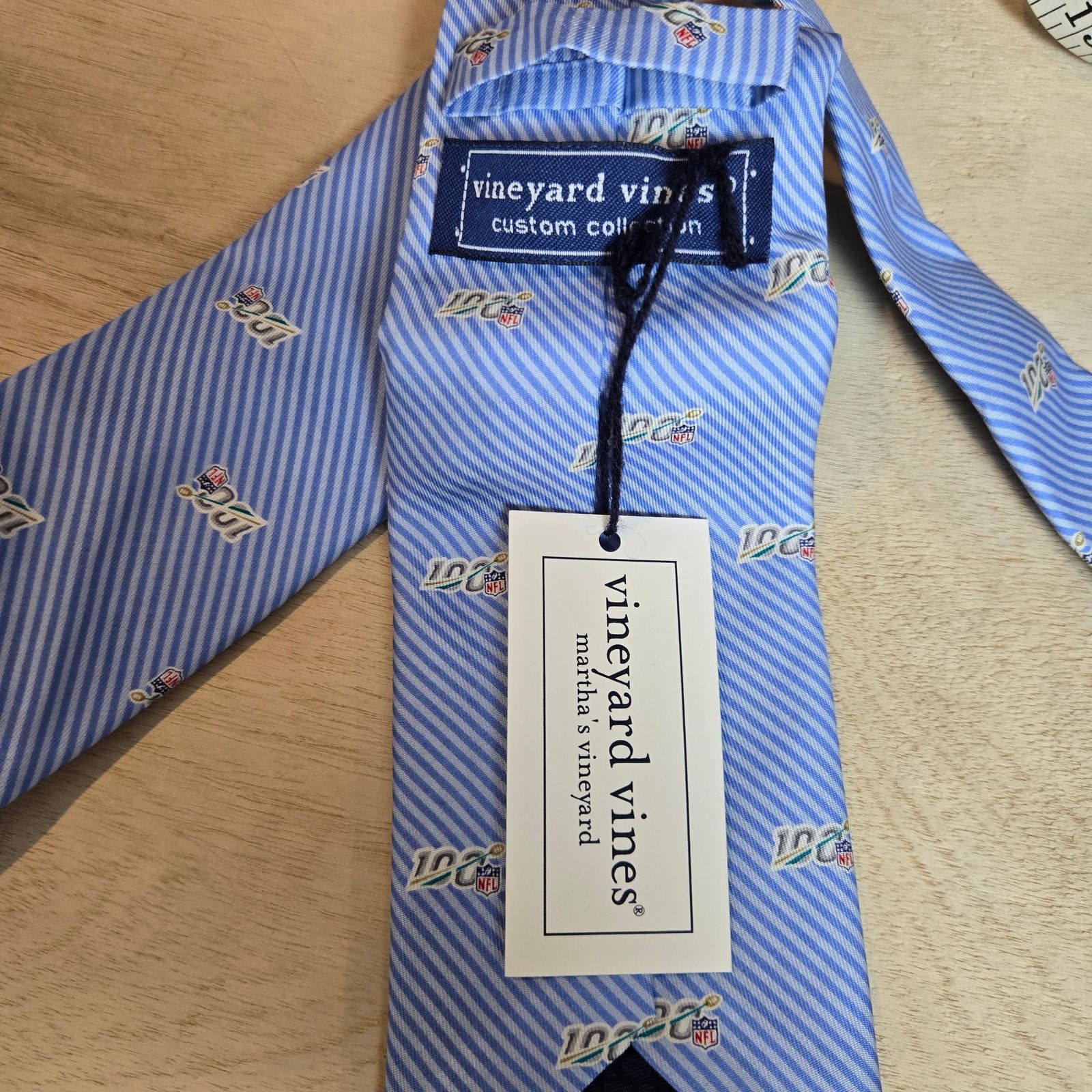 Vineyard Vines NWT Vineyard Vines NFL 100 years silk tie Custom Collection Size ONE SIZE - 4 Thumbnail
