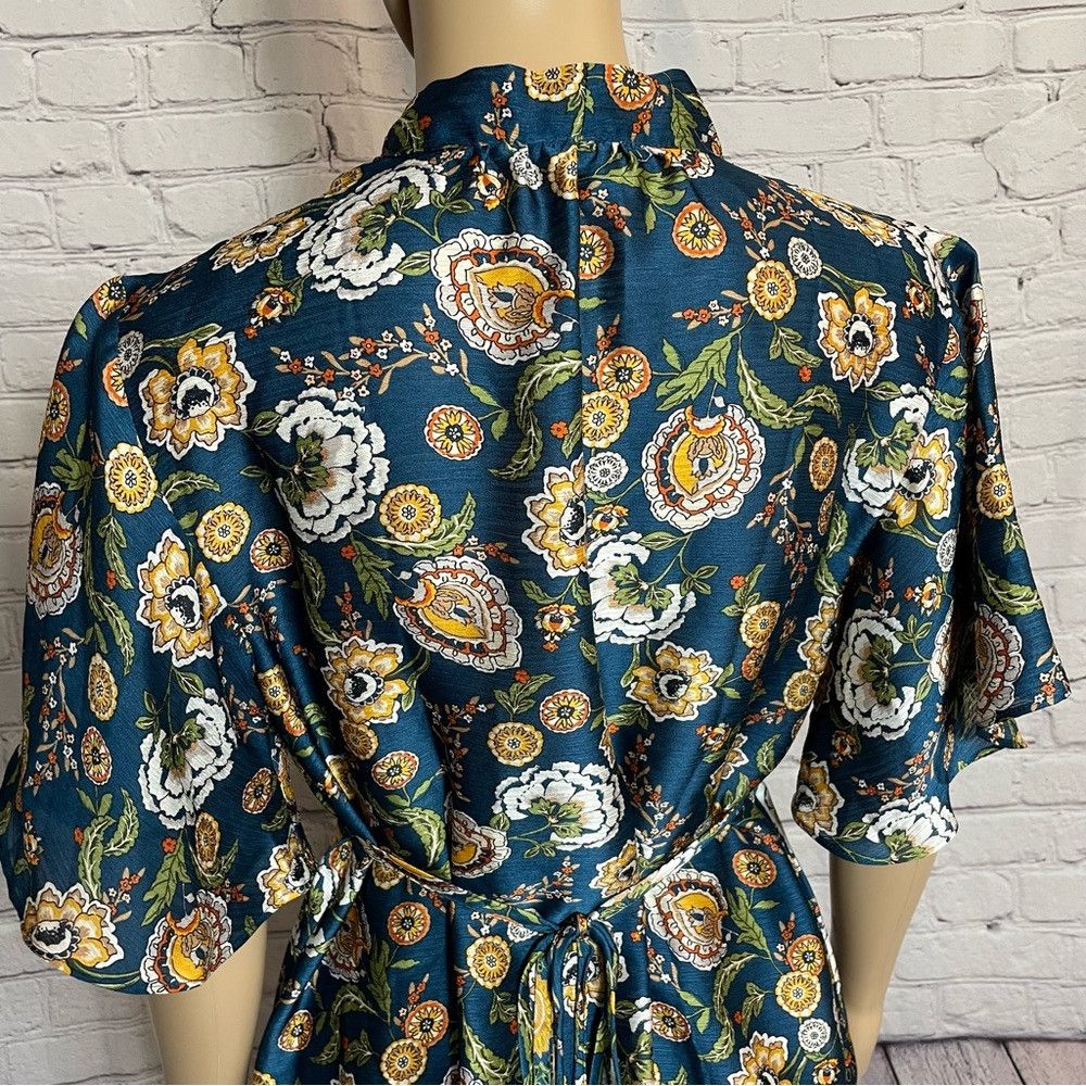 Ann Taylor New Ann Taylor Floral V-neck Short Sleeve Blouse Size XS Size XS / US 0-2 / IT 36-38 - 9 Thumbnail