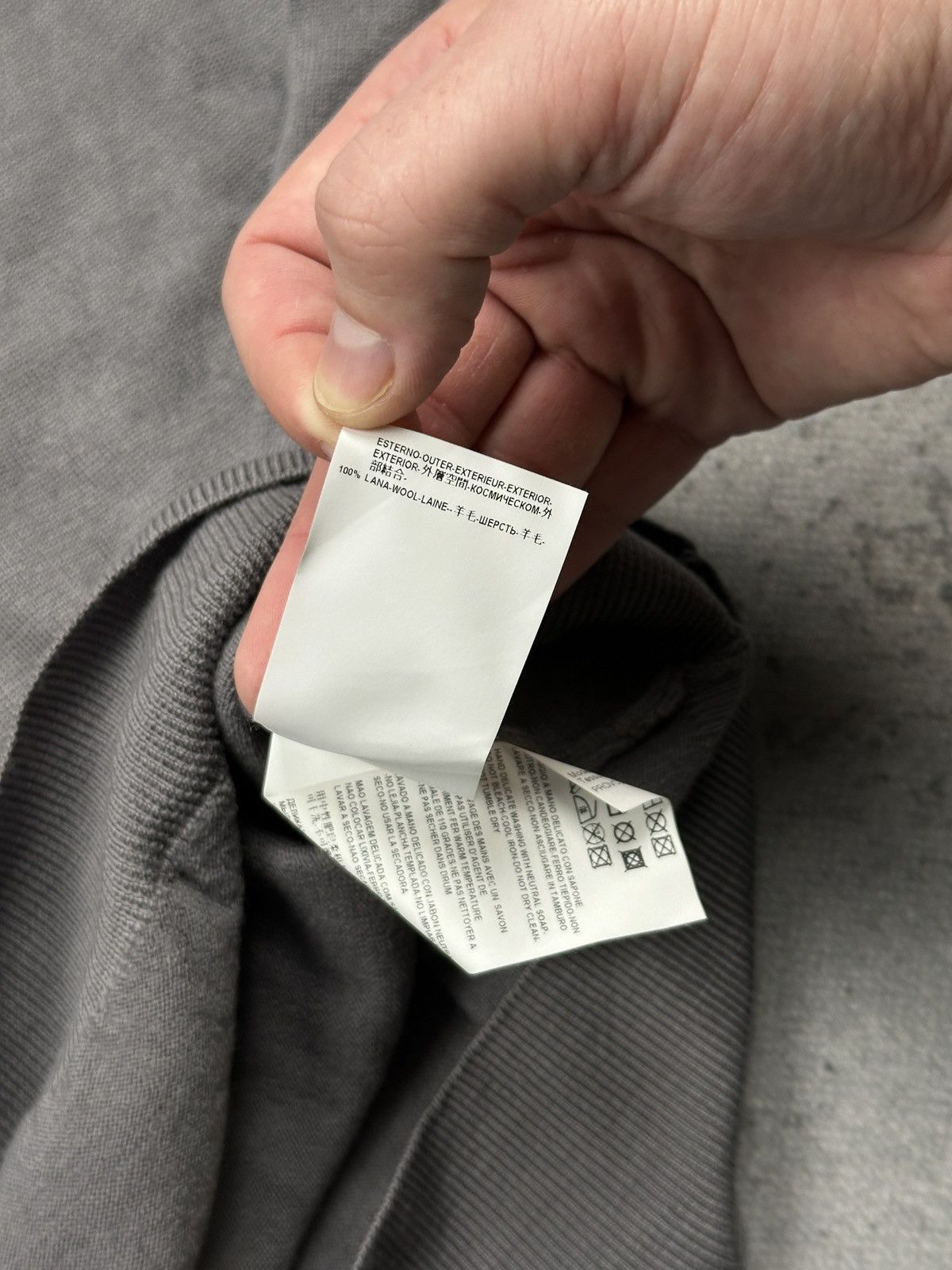 Versace Versace Collection Grey V-Neck Sweater 100% Wool Tunisia y2k Size US L / EU 52-54 / 3 - 9 Thumbnail