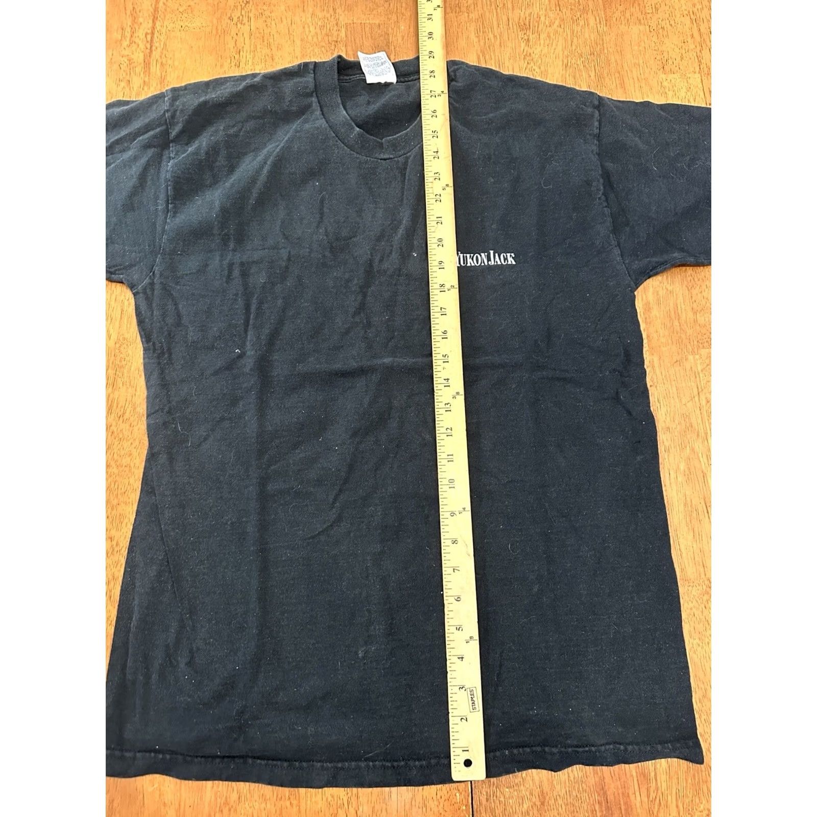 Fruit Of The Loom VINTAGE Fruit of the Loom T-Shirt Large Black 90s Yukon Jack Mens Size US L / EU 52-54 / 3 - 5 Thumbnail