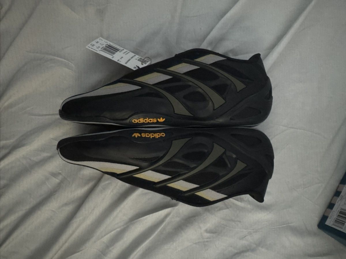 Adidas BAD BUNNY ADIRACER Size US 8 / EU 41 - 3 Thumbnail