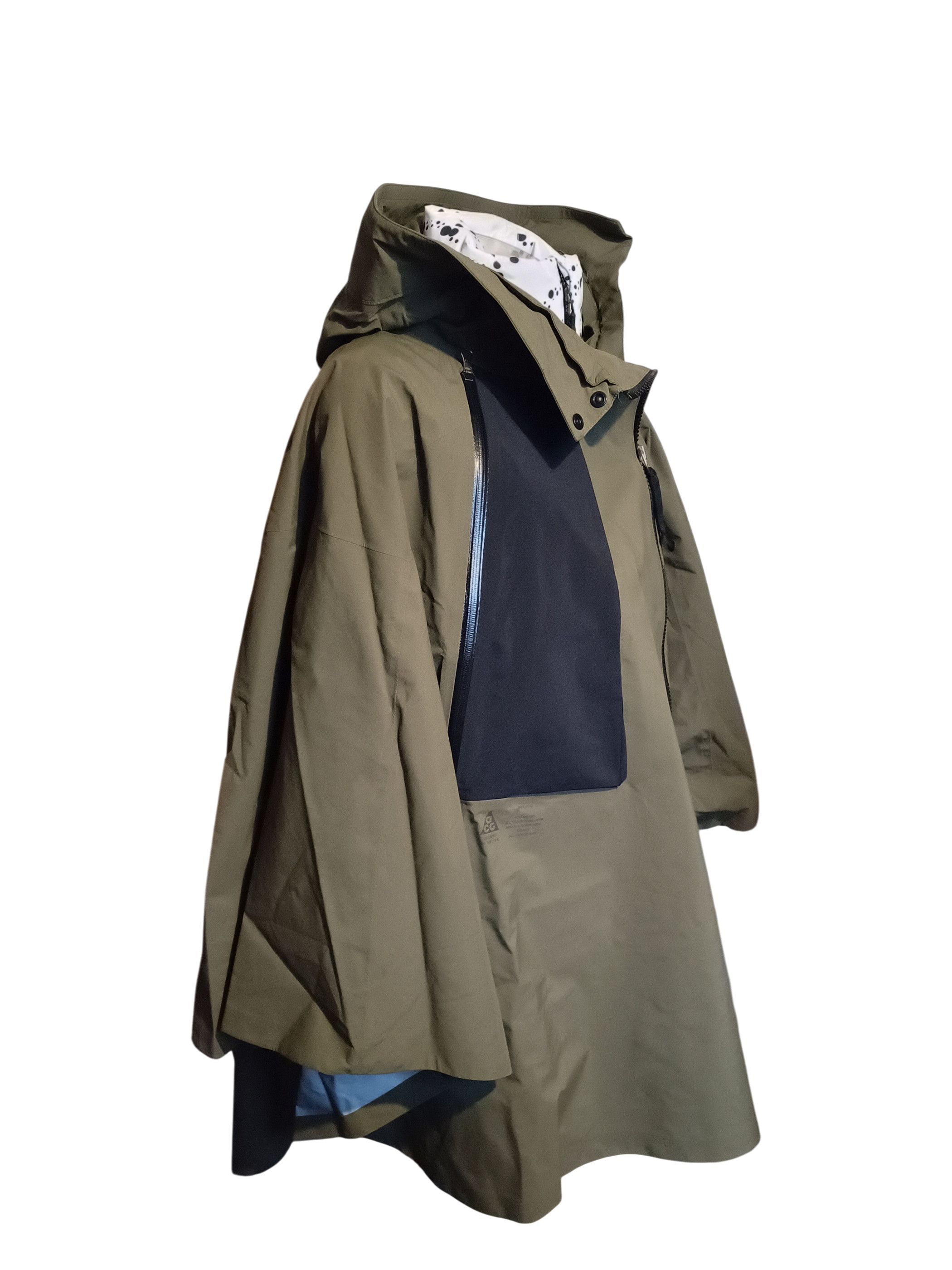 Goretex × Nike ACG 3-in-1 System Hooded Poncho Olive (2018) AR4542-395 Size US M / EU 48-50 / 2 - 3 Thumbnail