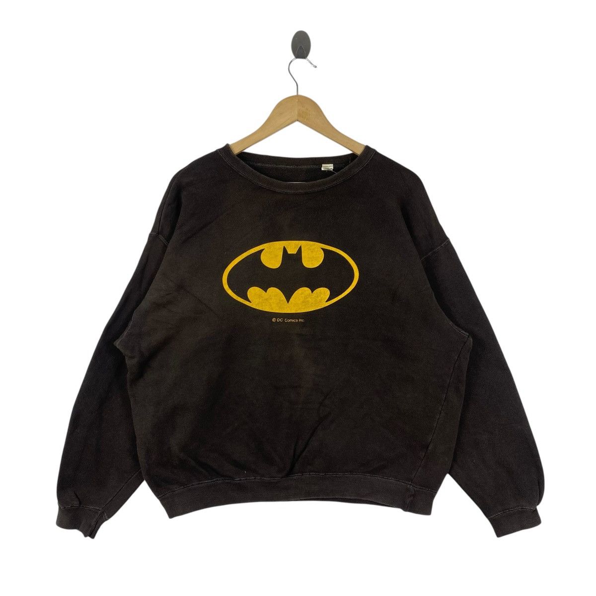 DC Comics Vintage Batman DC Comics Sun Faded Sweatshirt Japan Y2K L Size US L / EU 52-54 / 3 - 1 Thumbnail