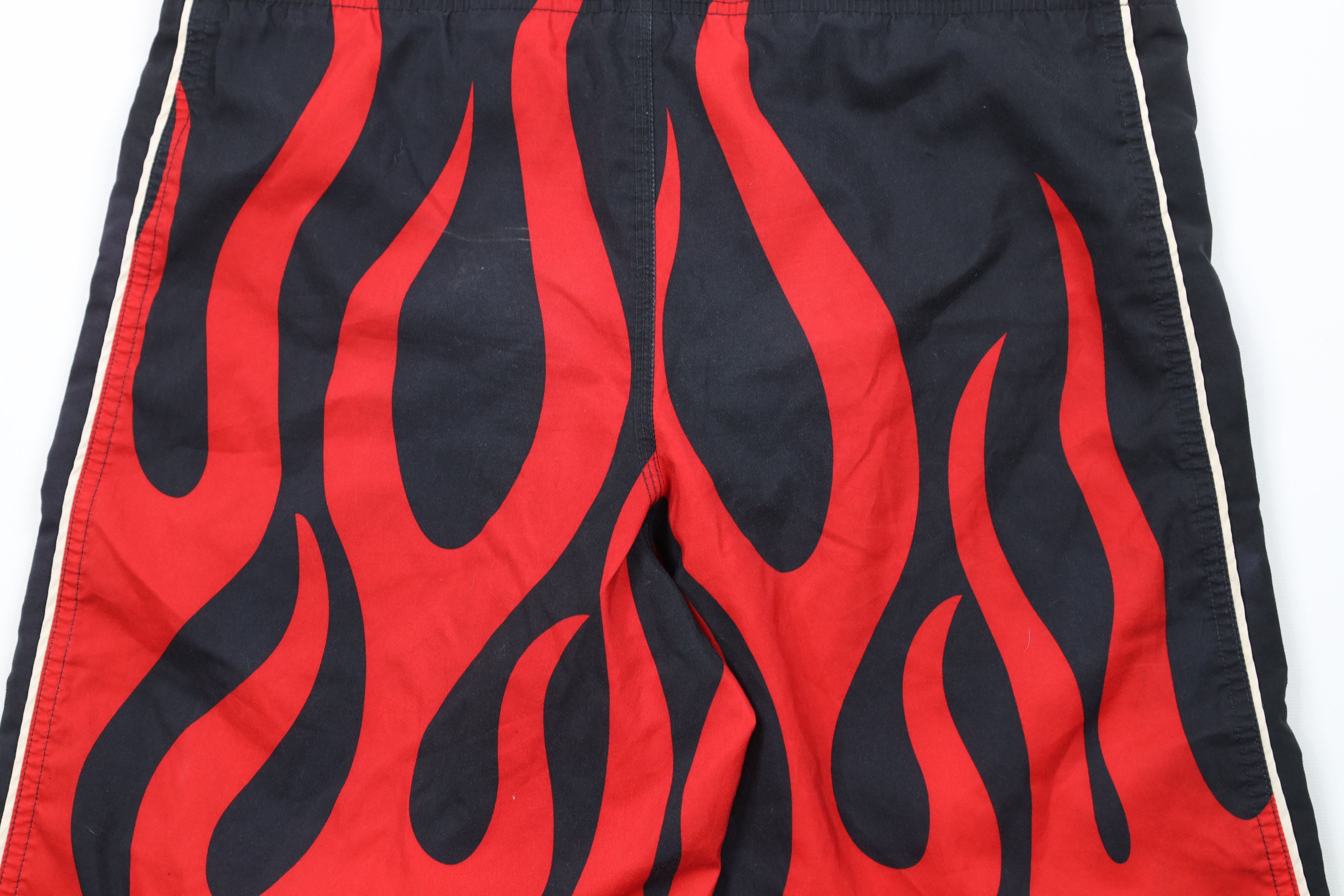 Vintage Vintage Nike Scott Mini Swoosh Fire Flames Lined Shorts Size US 30 / EU 46 - 13 Thumbnail