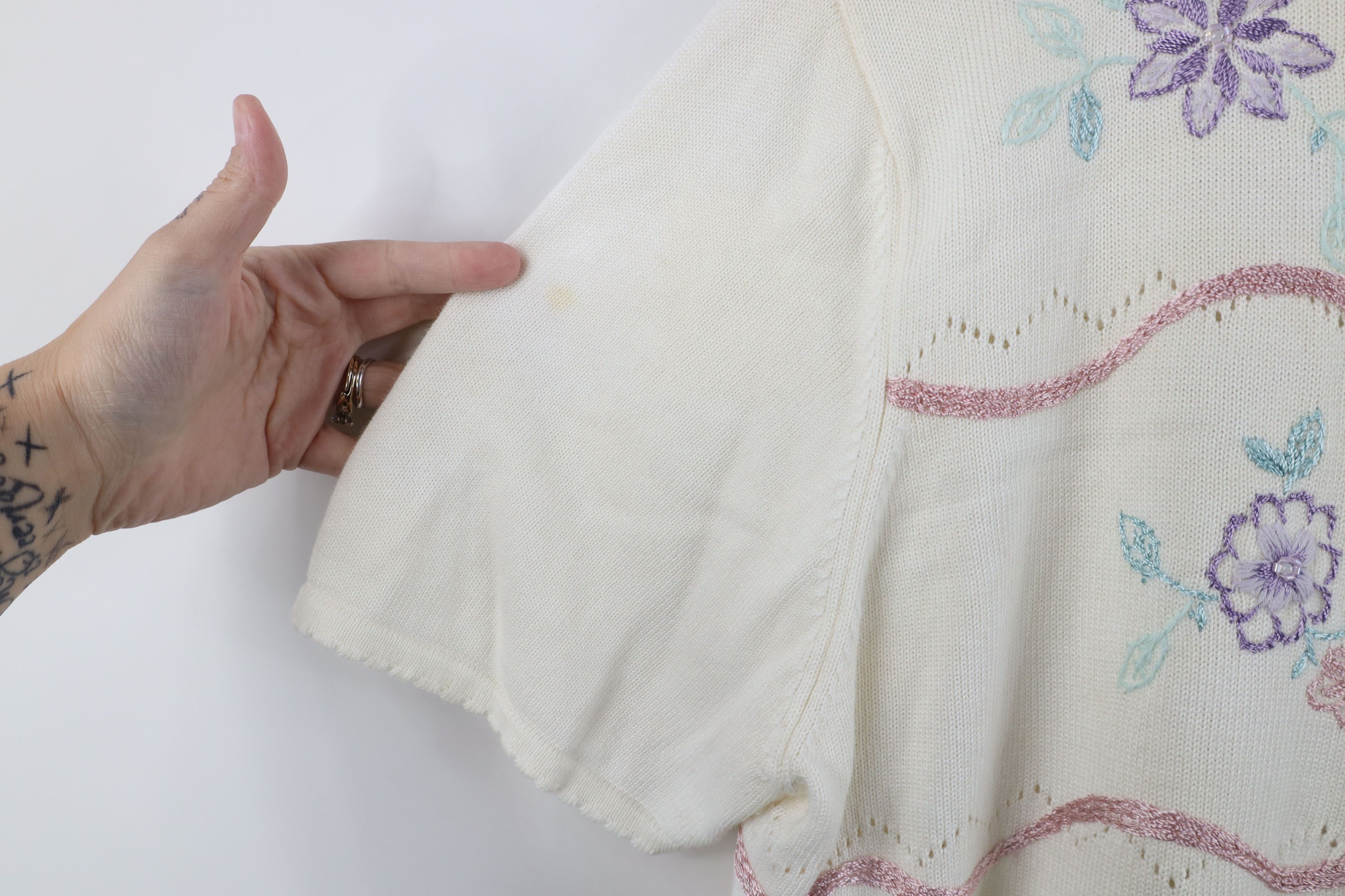 Vintage Vintage 90s Streetwear Flower Bowtie Knit Sweater White Size XL / US 12-14 / IT 48-50 - 8 Thumbnail