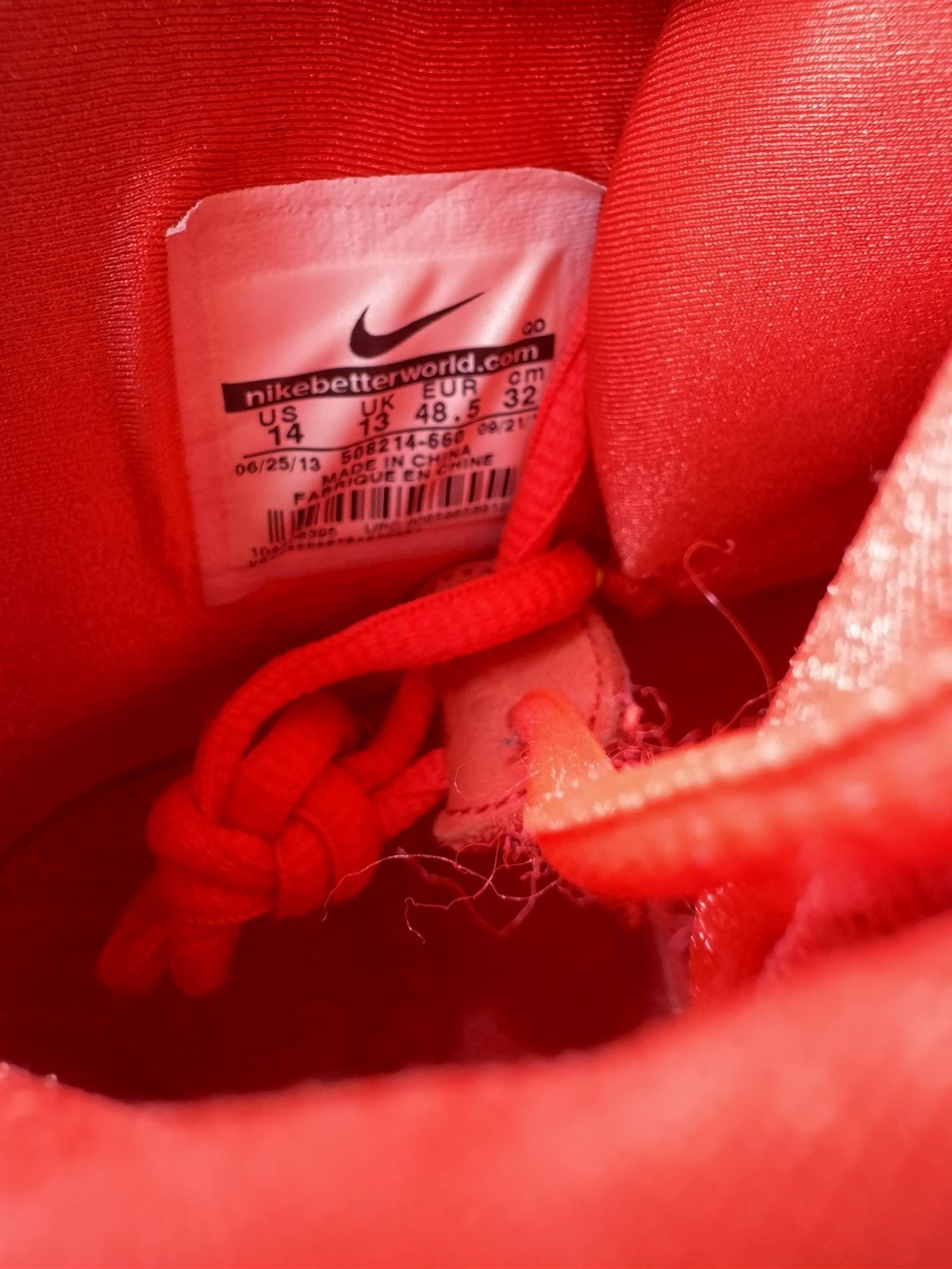Kanye West NIKE AIR YEEZY 2 RED OCTOBER SIZE 14 Size US 14 / EU 47 - 6 Thumbnail