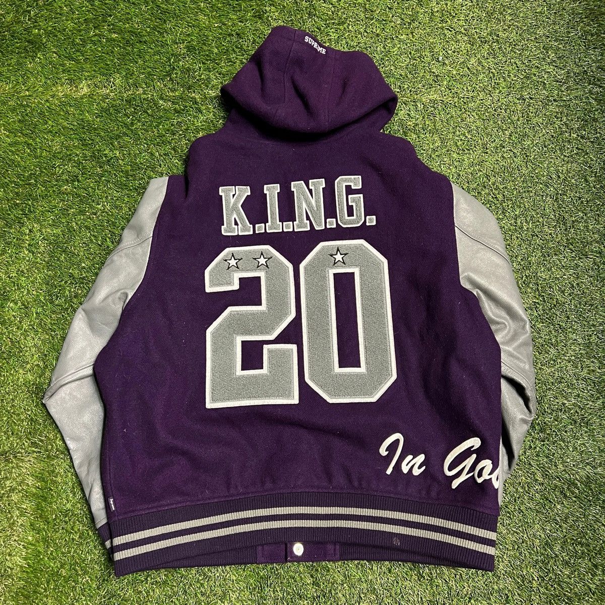 Supreme Supreme KING HOODED VARSITY JACKET Size US XL / EU 56 / 4 - 2 Thumbnail