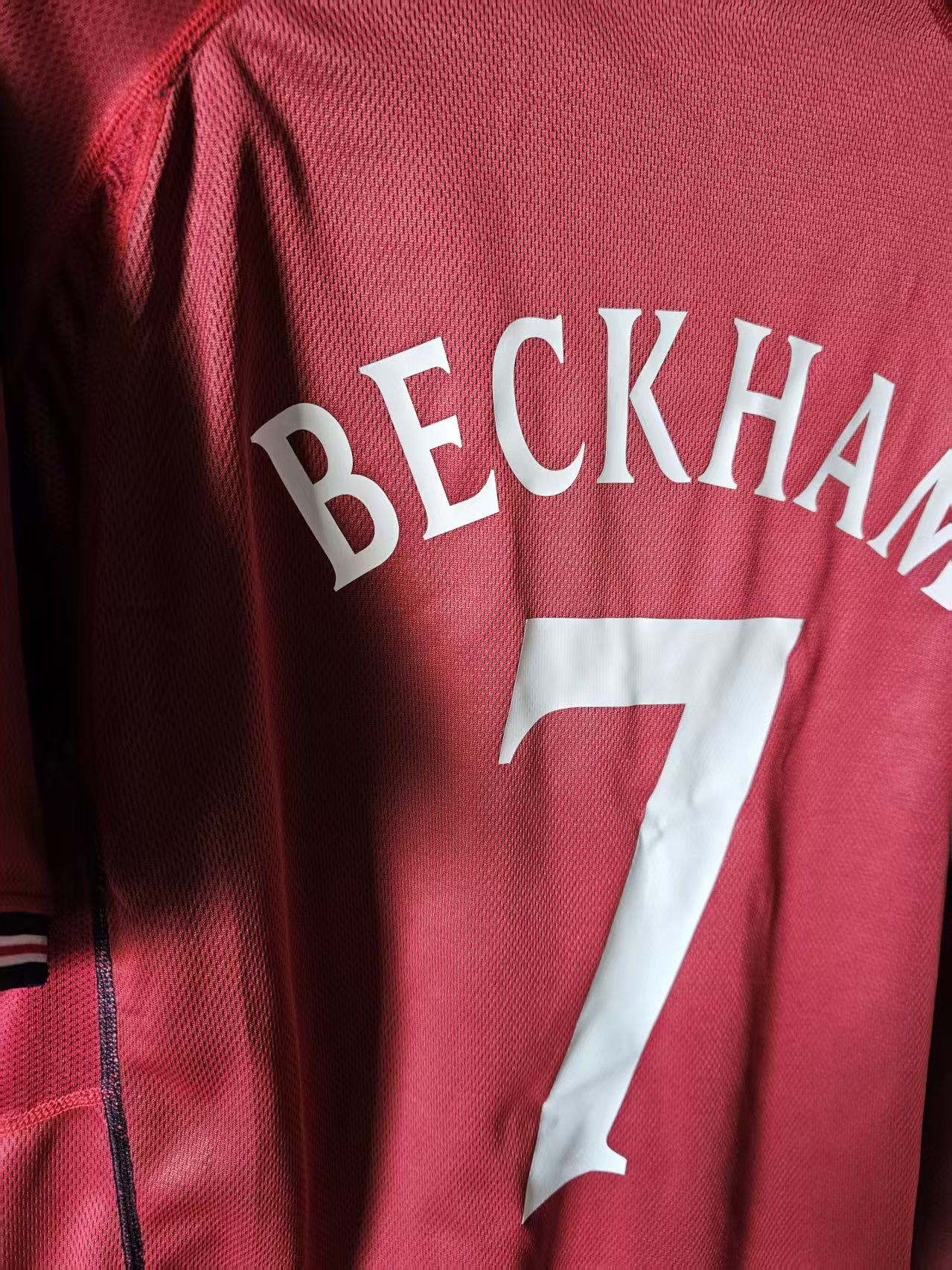 Other 2002 World England 7 David Beckham Jersey Size US L / EU 52-54 / 3 - 6 Thumbnail