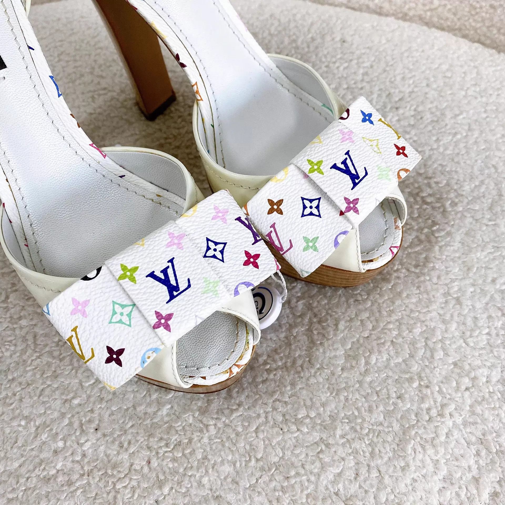 Louis Vuitton LV white multicolor heeled sandals 35.5 EU Size US 5 / IT 35 - 6 Thumbnail