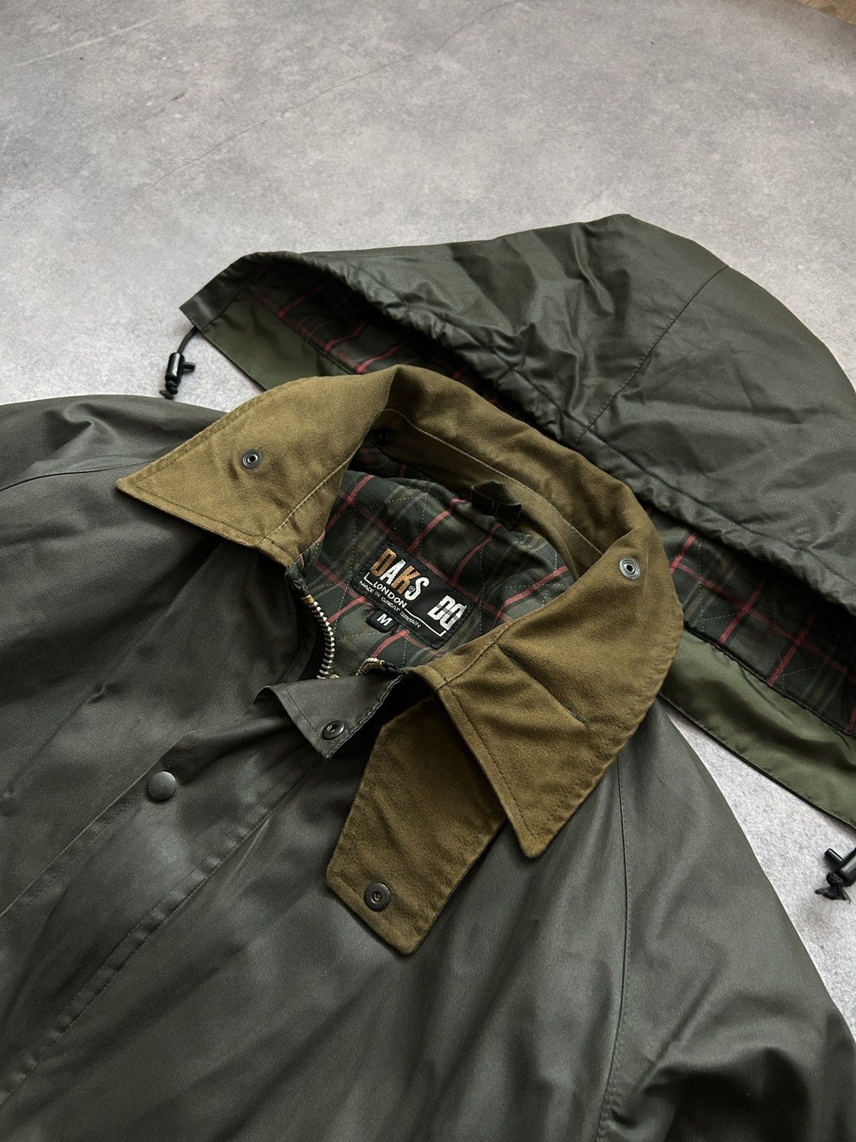 DAKS × Vintage Vintage DAKS London hooded coat mens rare( Barbour style) Size US M / EU 48-50 / 2 - 4 Thumbnail