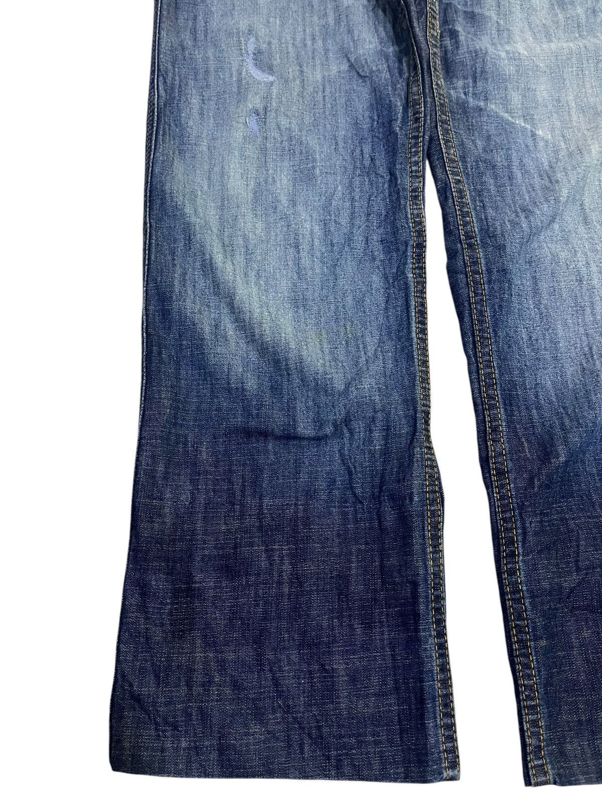 If Six Was Nine × Japanese Brand × True Religion VINTAGE TRUE RELIGION ROMAN PHOENIX WASHED BLUE JEANS Size US 32 / EU 48 - 4 Thumbnail