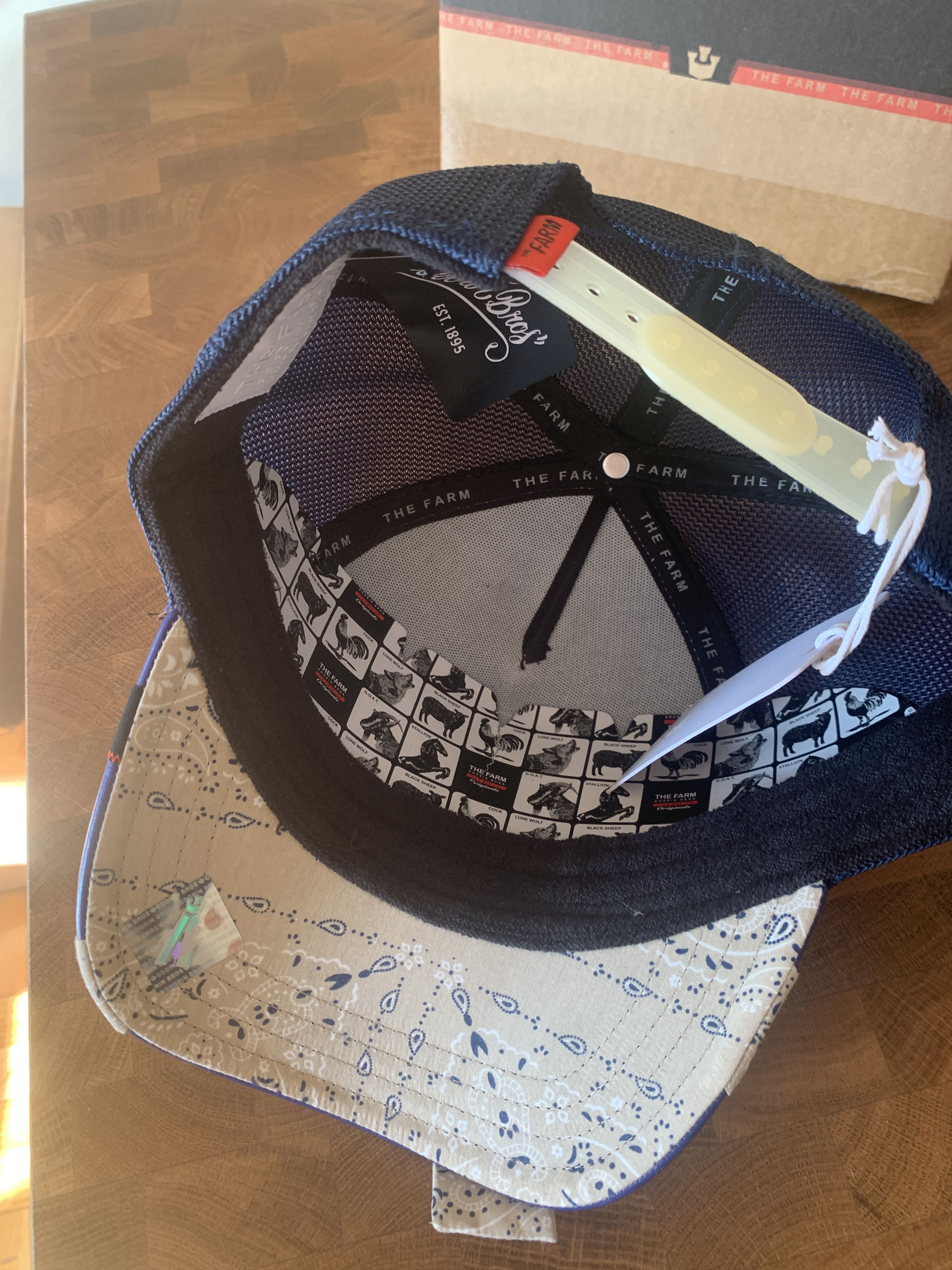 Goorin Bros. Goorin Bros. Farm Trucker hat Shark/ Cold blooded Size ONE SIZE - 4 Thumbnail