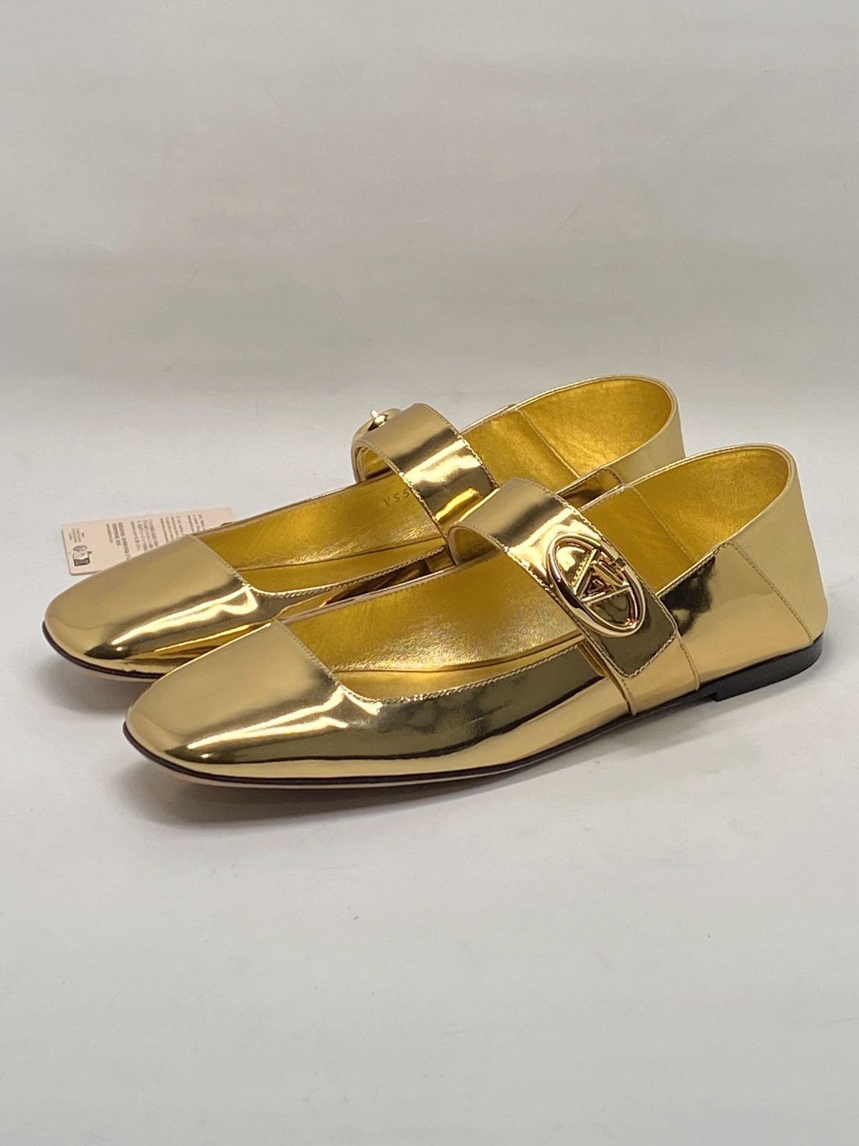 Valentino Valentino Garavani VLogo Mary-Jane ballerina shoes size 36 Size US 6 / IT 36 - 6 Thumbnail