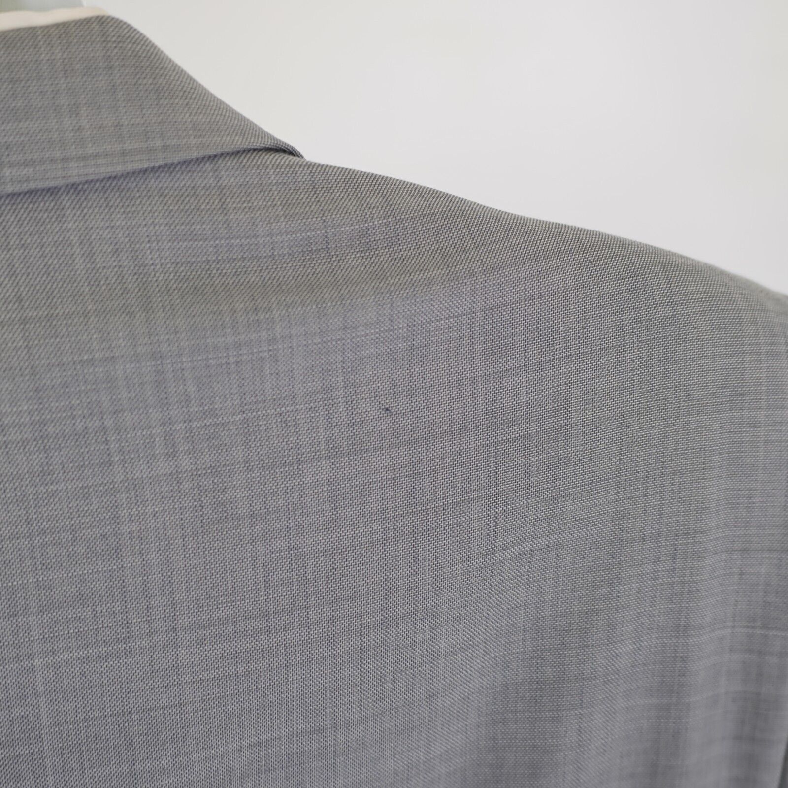 Tommy Hilfiger DAMAGED Tommy Hilfiger Wool Gray Sharkskin 42R 2 Button Blaz Size 42R - 9 Thumbnail