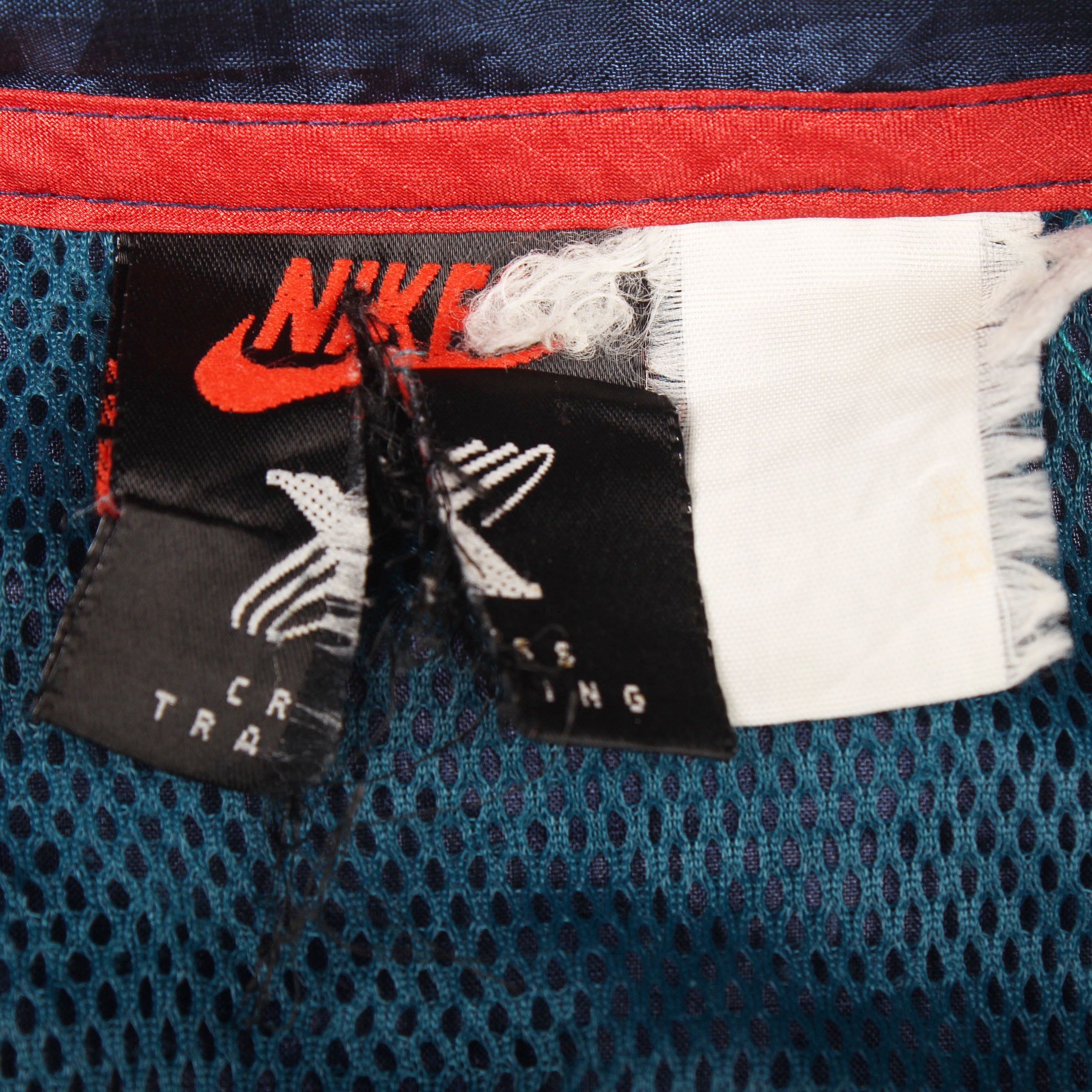 Nike Vintage Nike Windbreaker Jacket Size US M / EU 48-50 / 2 - 3 Thumbnail