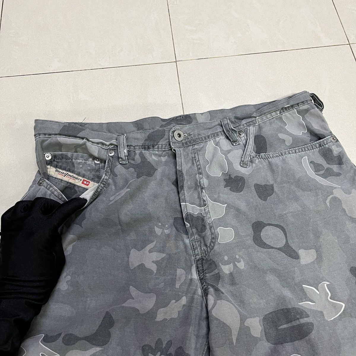 Diesel × Vintage Vintage Diesel Camouflage Baggy Pants Size US 32 / EU 48 - 4 Thumbnail