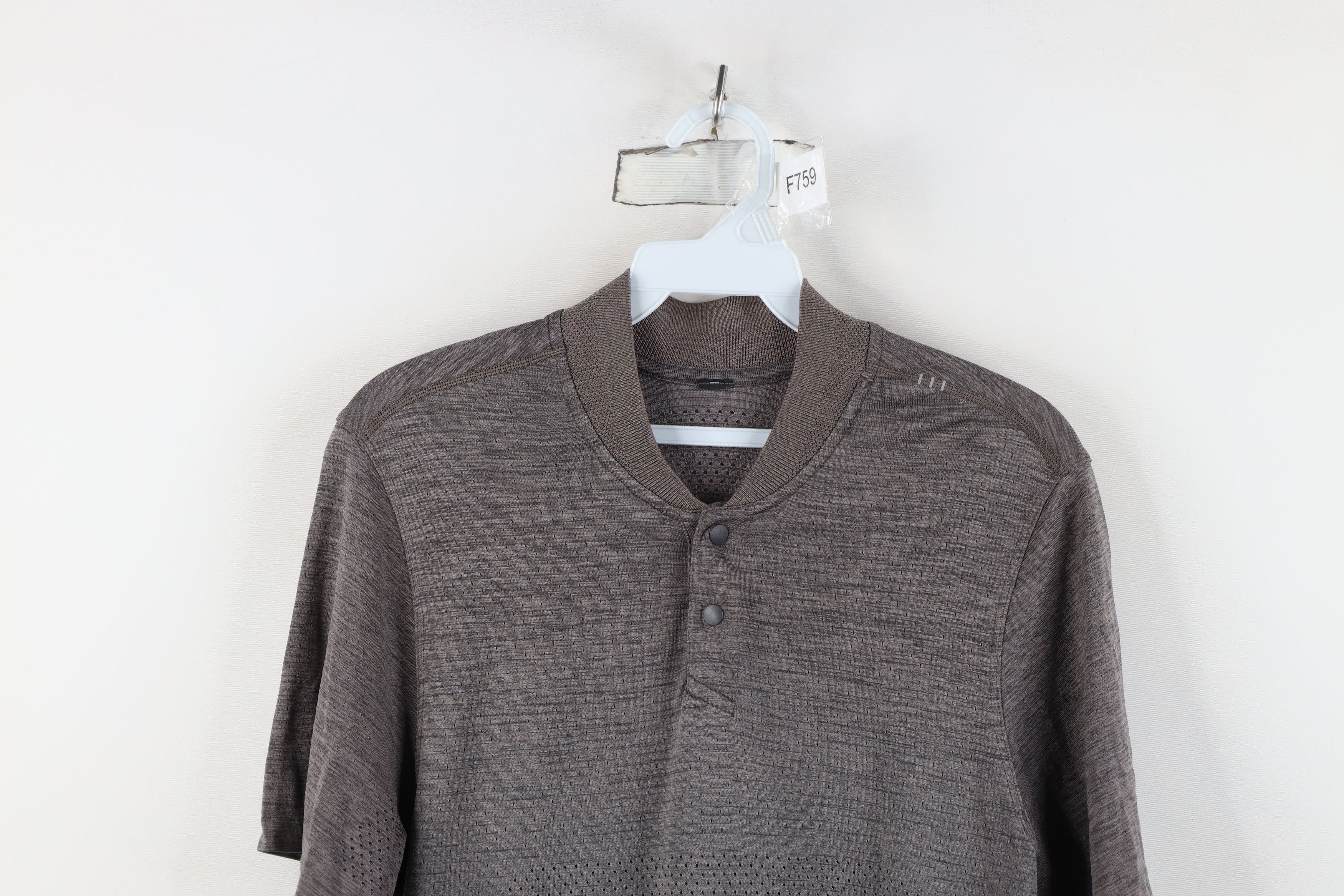 Lululemon Lululemon Metal Vent Tech Vented Henley T-Shirt Heather Gray Size US S / EU 44-46 / 1 - 2 Thumbnail