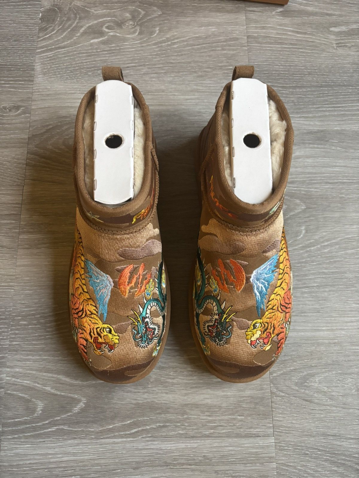 Palace × Ugg Palace Ugg Mid Boots Size US 9 / EU 42 - 4 Thumbnail