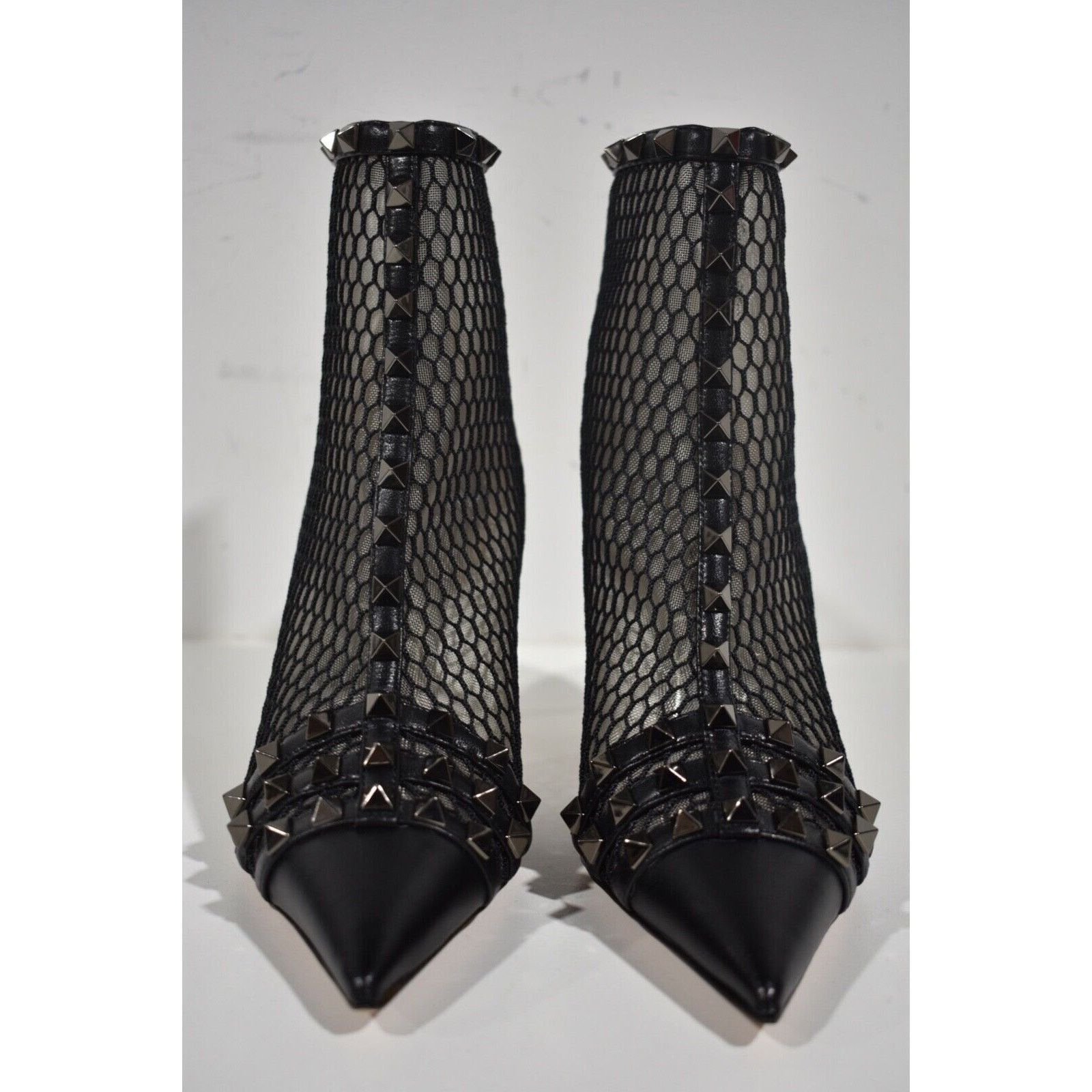 Valentino Valentino Rockstud Black Mesh Leather Stud Heel Pointed Size US 7 / IT 37 - 6 Thumbnail