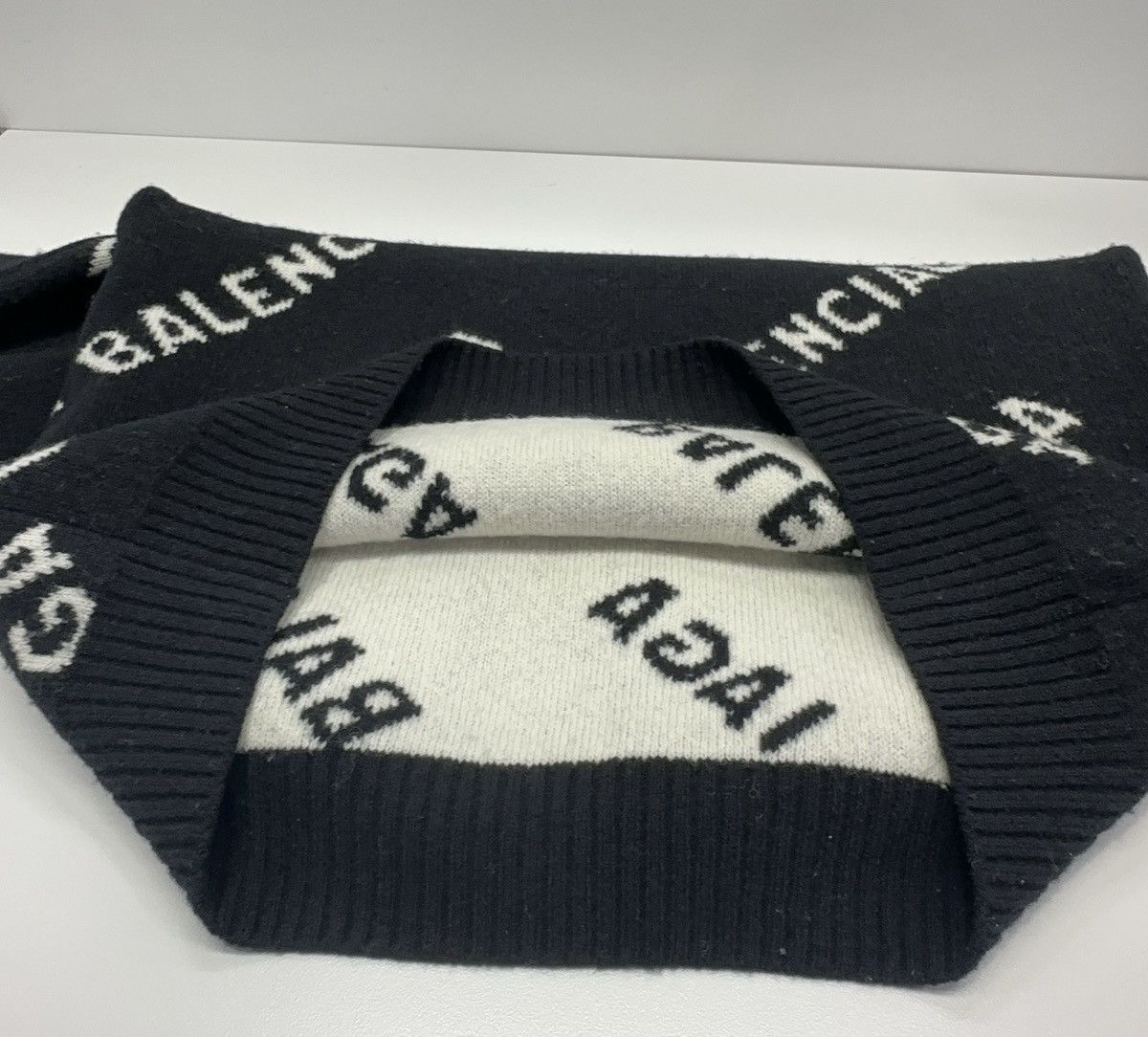 Balenciaga Balenciaga Allover Logo Crewneck sweater Size M / US 6-8 / IT 42-44 - 8 Thumbnail