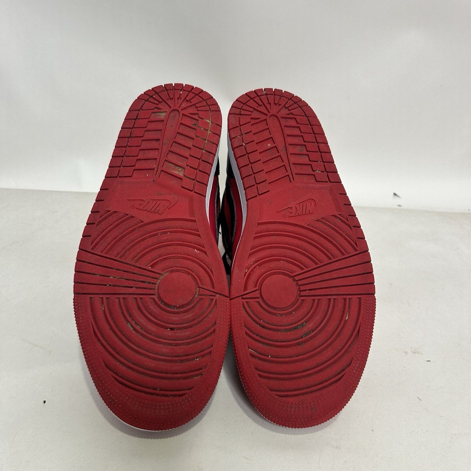 Jordan Brand Nike Air Jordan 1 Mid Retro “Reverse Bred/Gym Red Black” Size US 9 / EU 42 - 7 Thumbnail