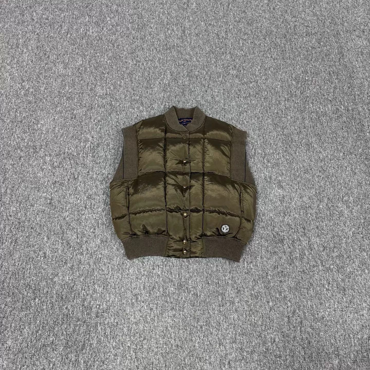 Louis Vuitton LV FW23 down vest olive green monogram lining 36 99 new Size XS / US 0-2 / IT 36-38 - 1 Thumbnail